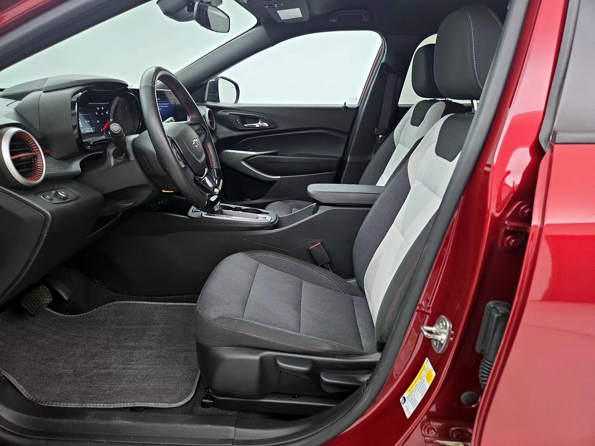 Thumbnail: 2024 Chevrolet Trax - 11