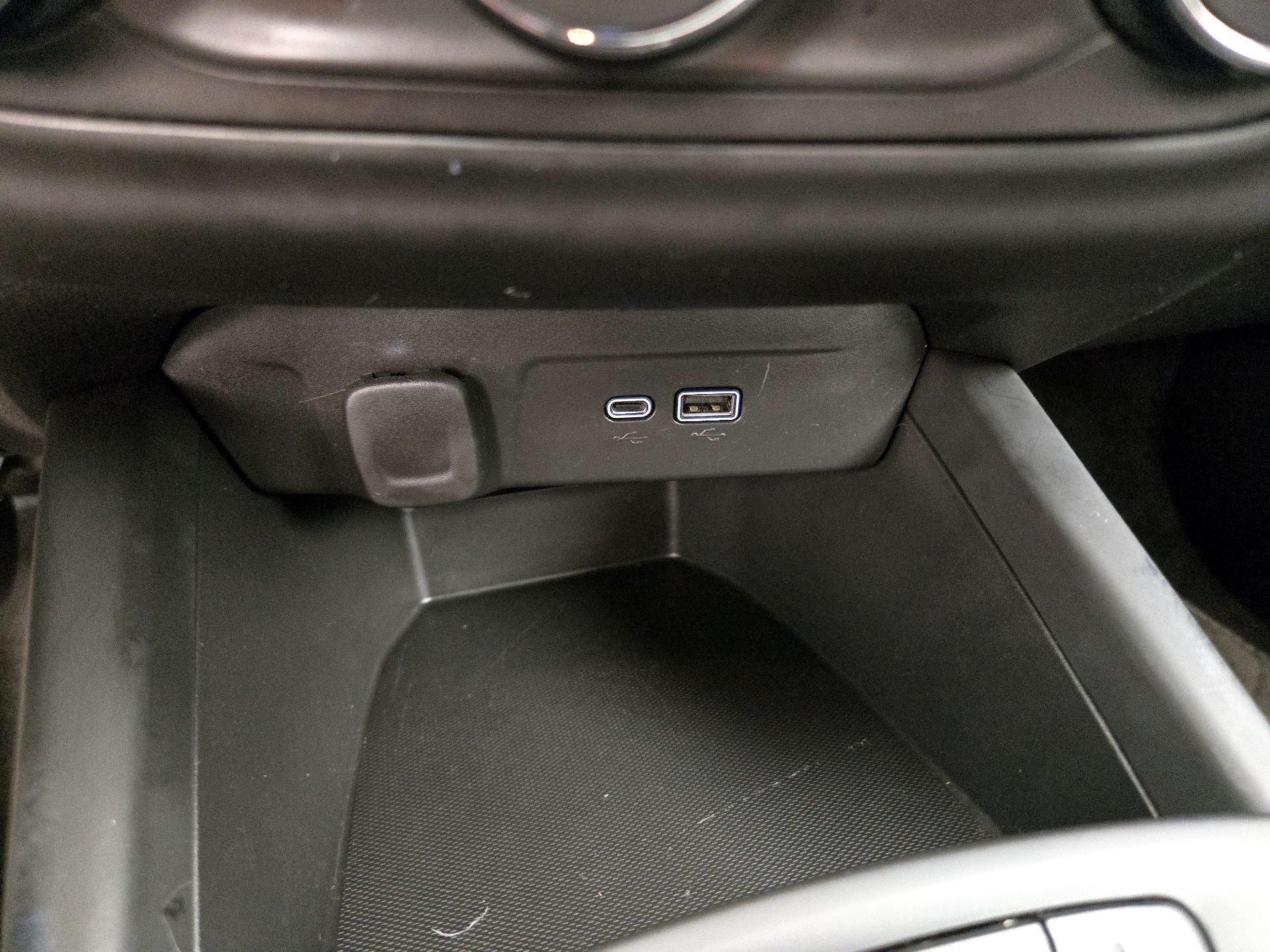 Thumbnail: 2024 Chevrolet Trax - 18