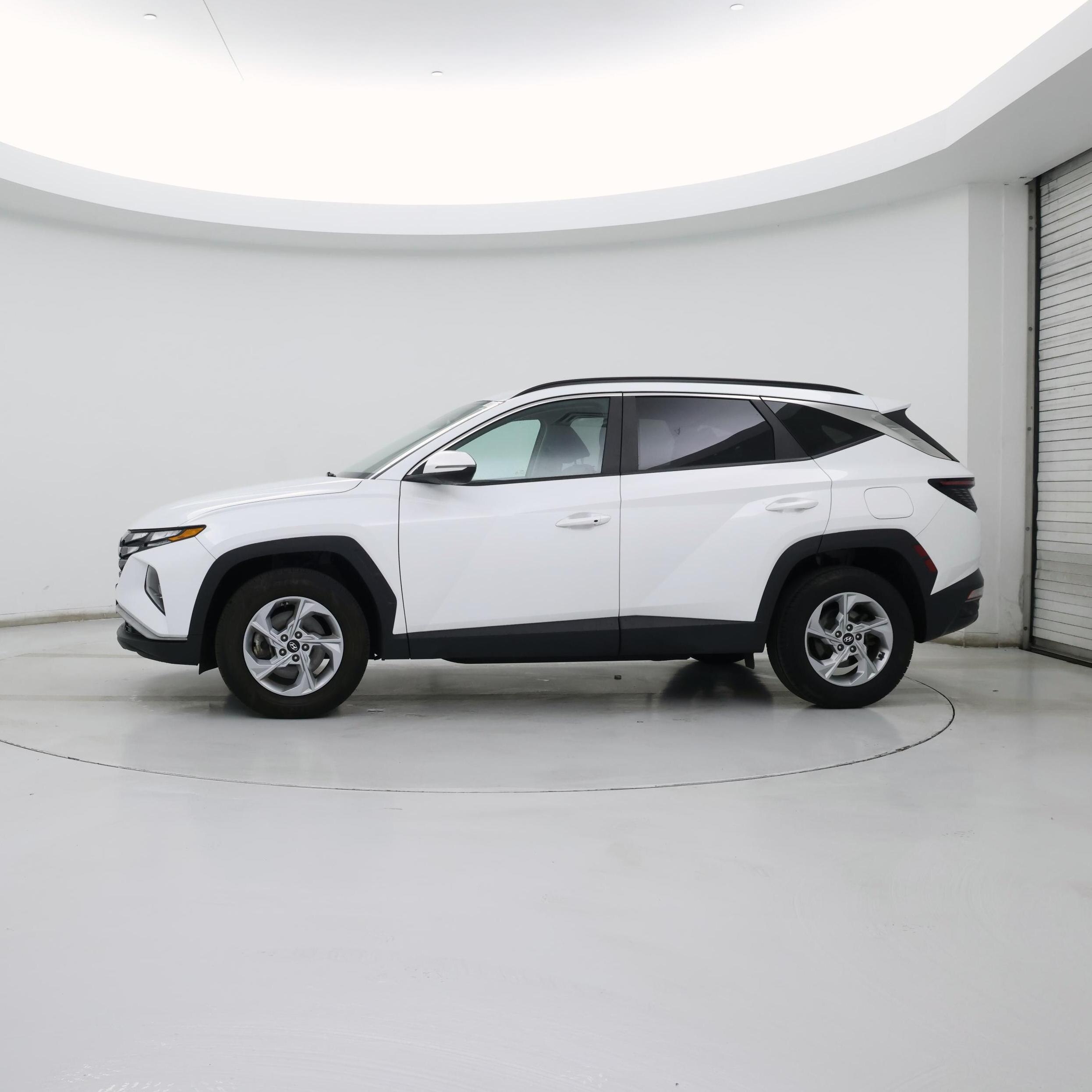 Thumbnail: 2022 Hyundai Tucson - 3