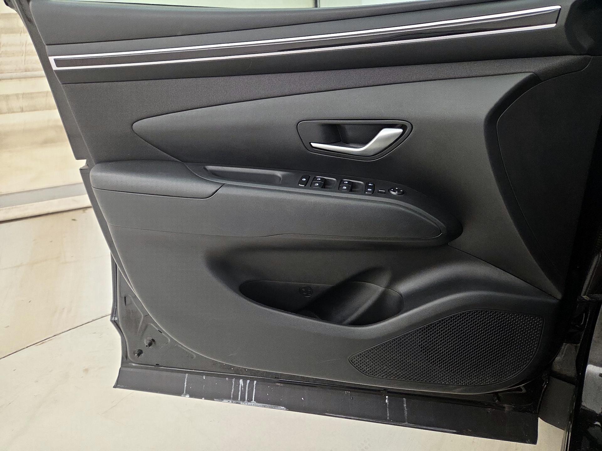 Thumbnail: 2023 Hyundai Tucson - 12