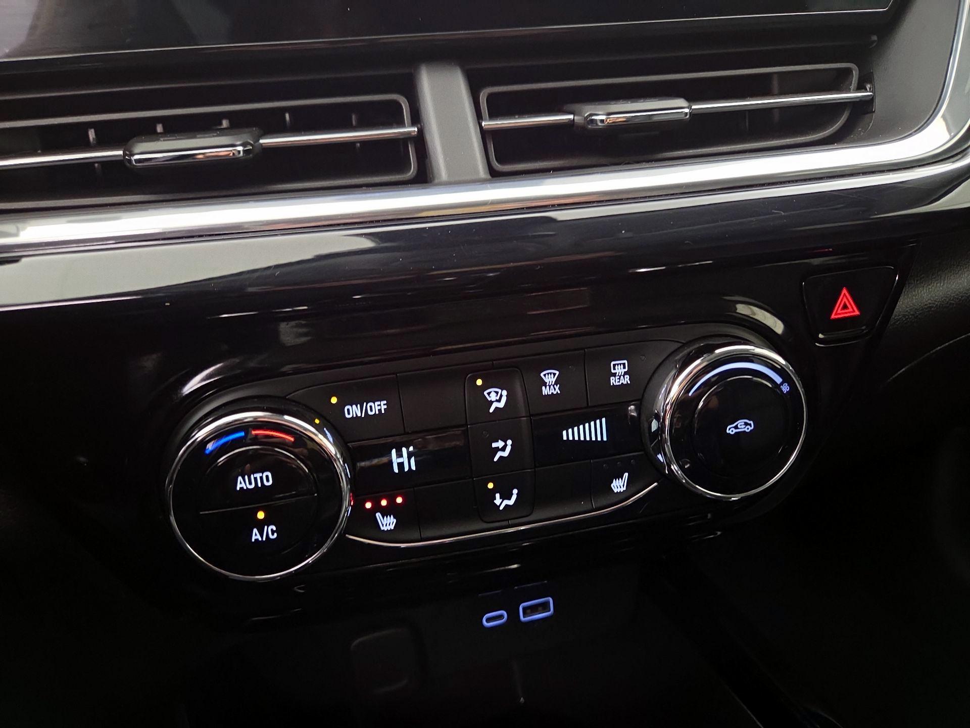 Thumbnail: 2024 Chevrolet Trax - 16