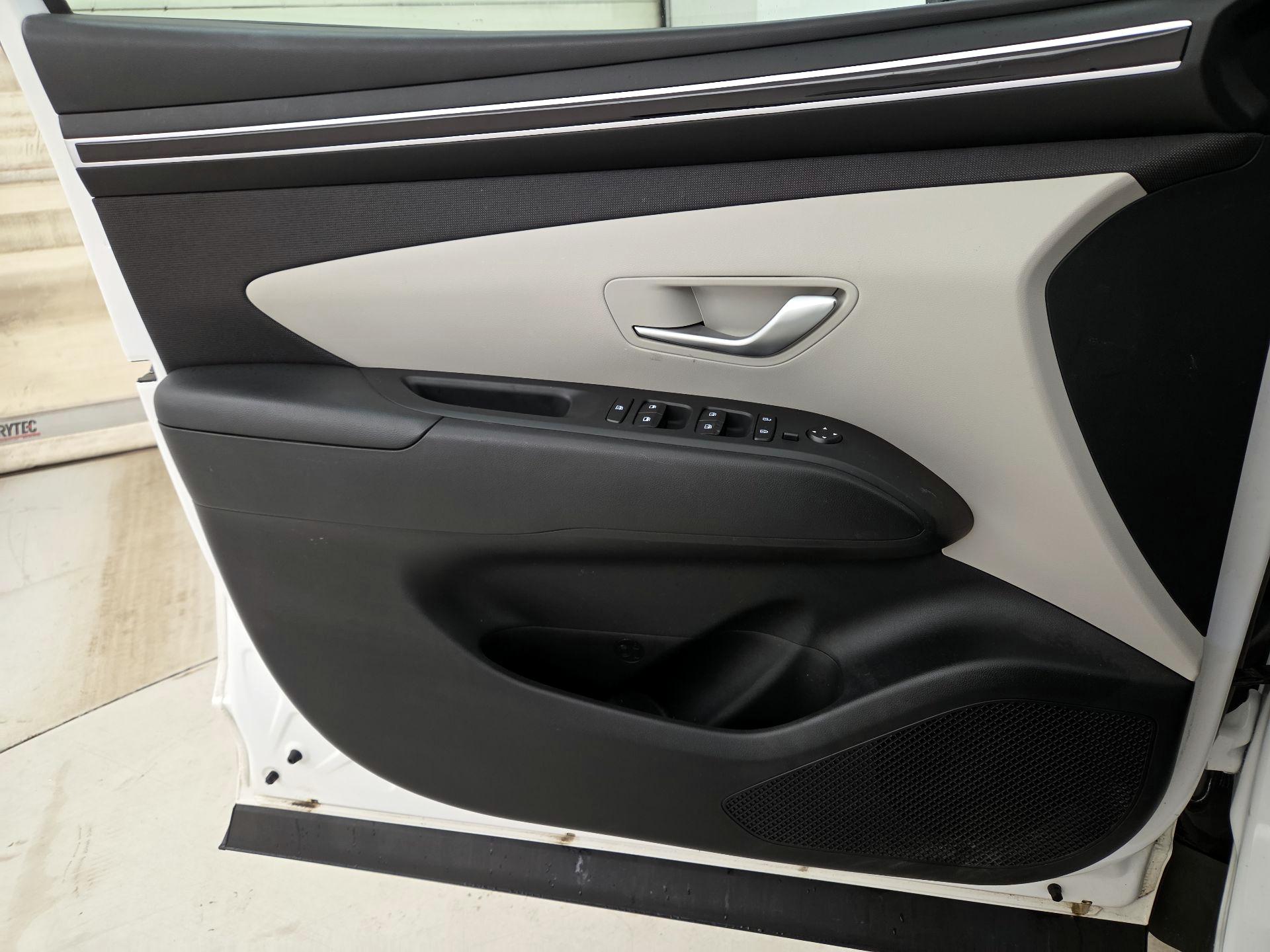 Thumbnail: 2023 Hyundai Tucson - 12