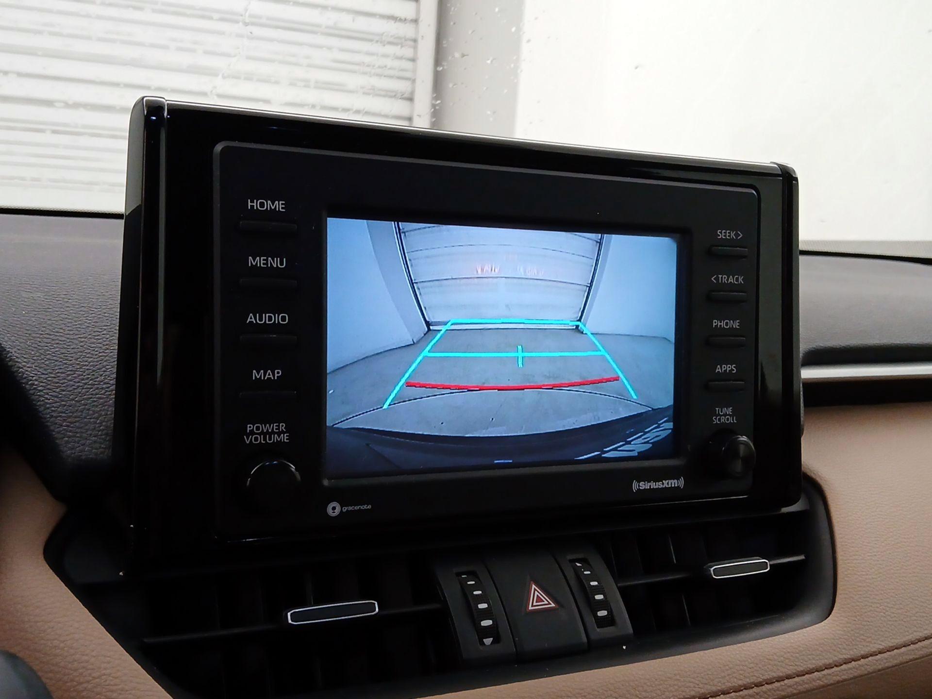 Thumbnail: 2021 Toyota RAV4 - 14