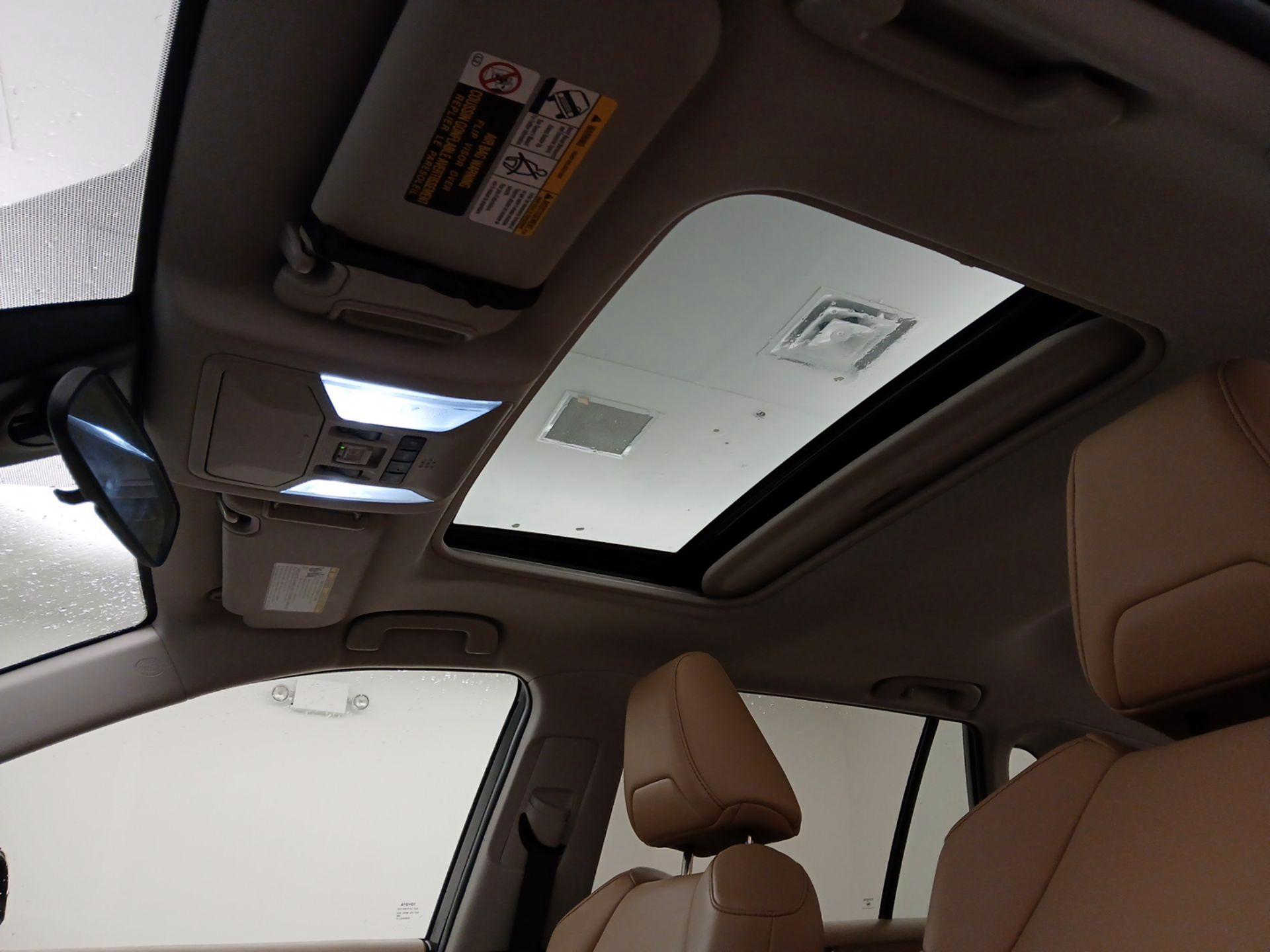 Thumbnail: 2021 Toyota RAV4 - 19