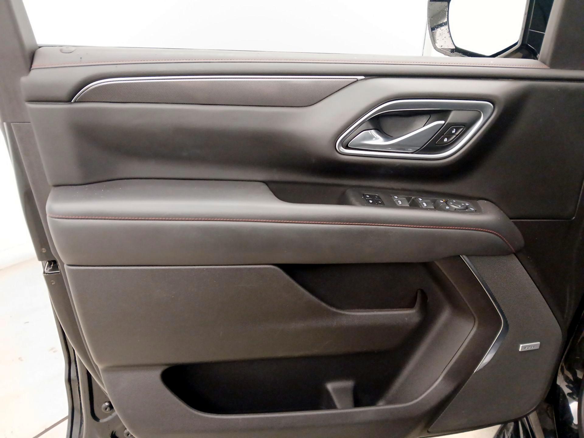 Thumbnail: 2021 Chevrolet Suburban - 12