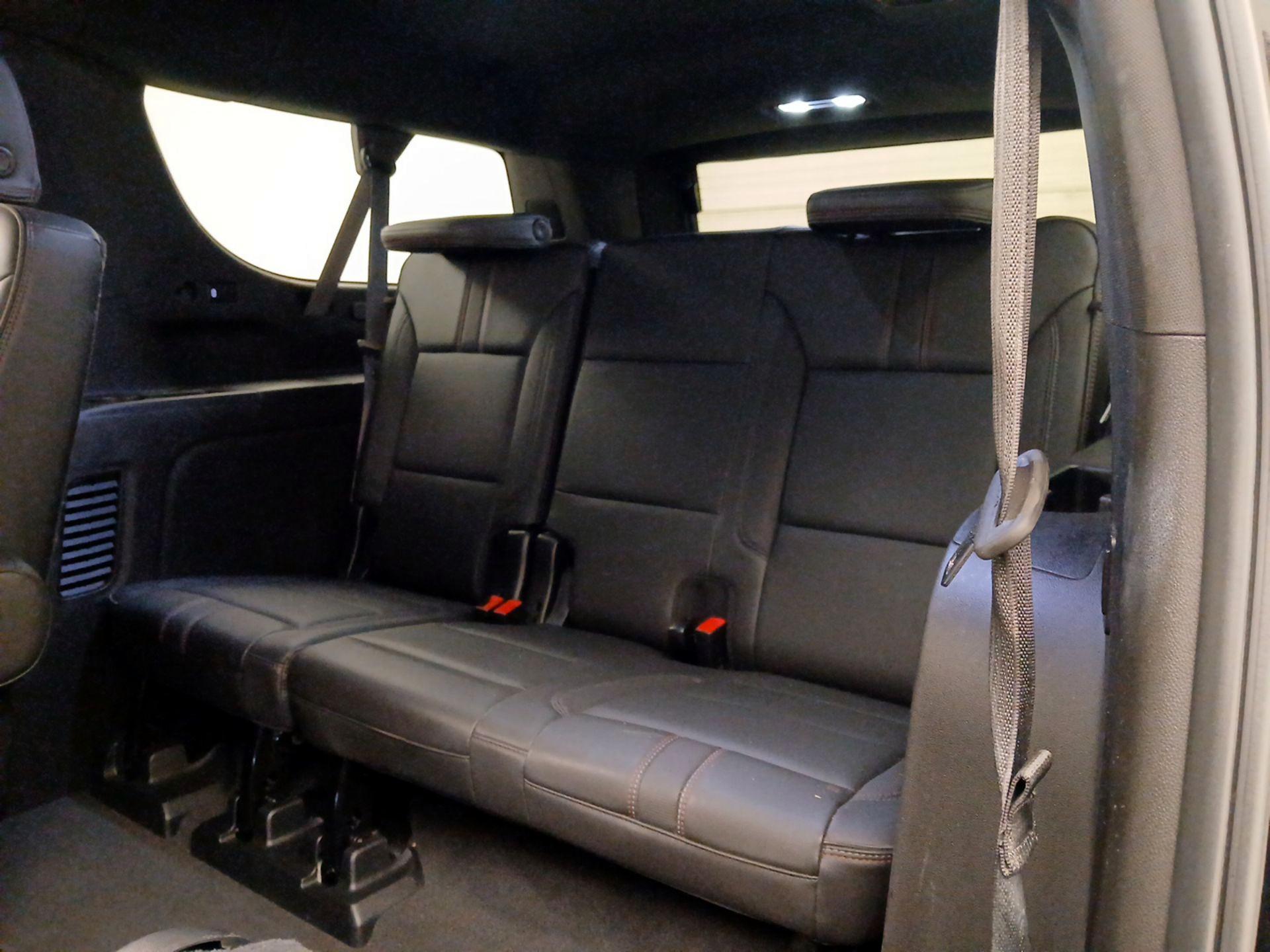 Thumbnail: 2021 Chevrolet Suburban - 20