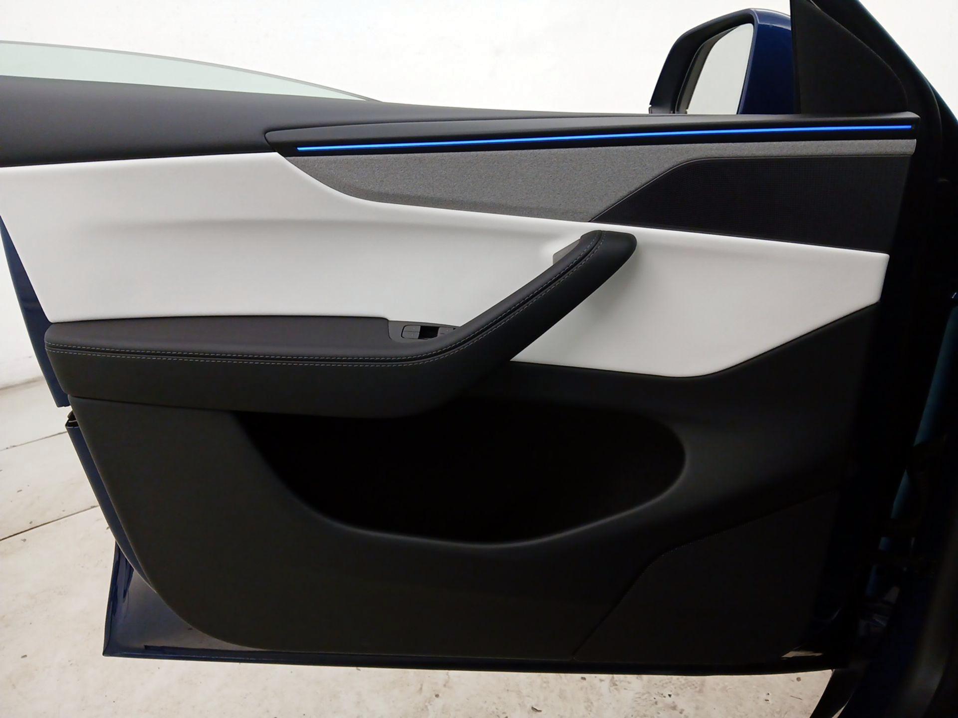 Thumbnail: 2026 Tesla Model Y - 12