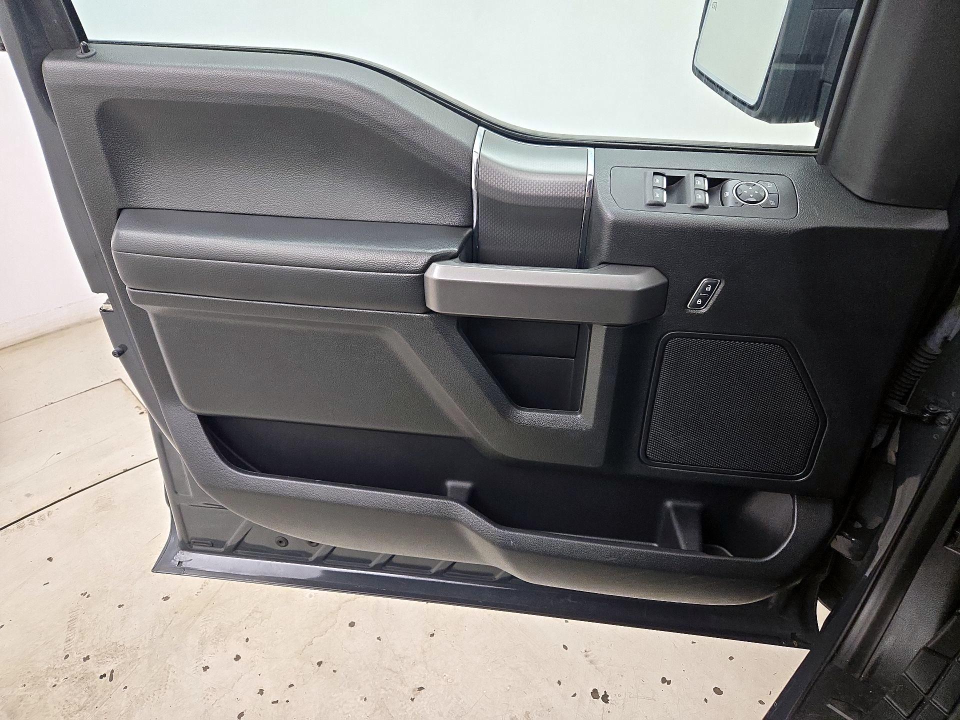 Thumbnail: 2016 Ford F-150 - 12