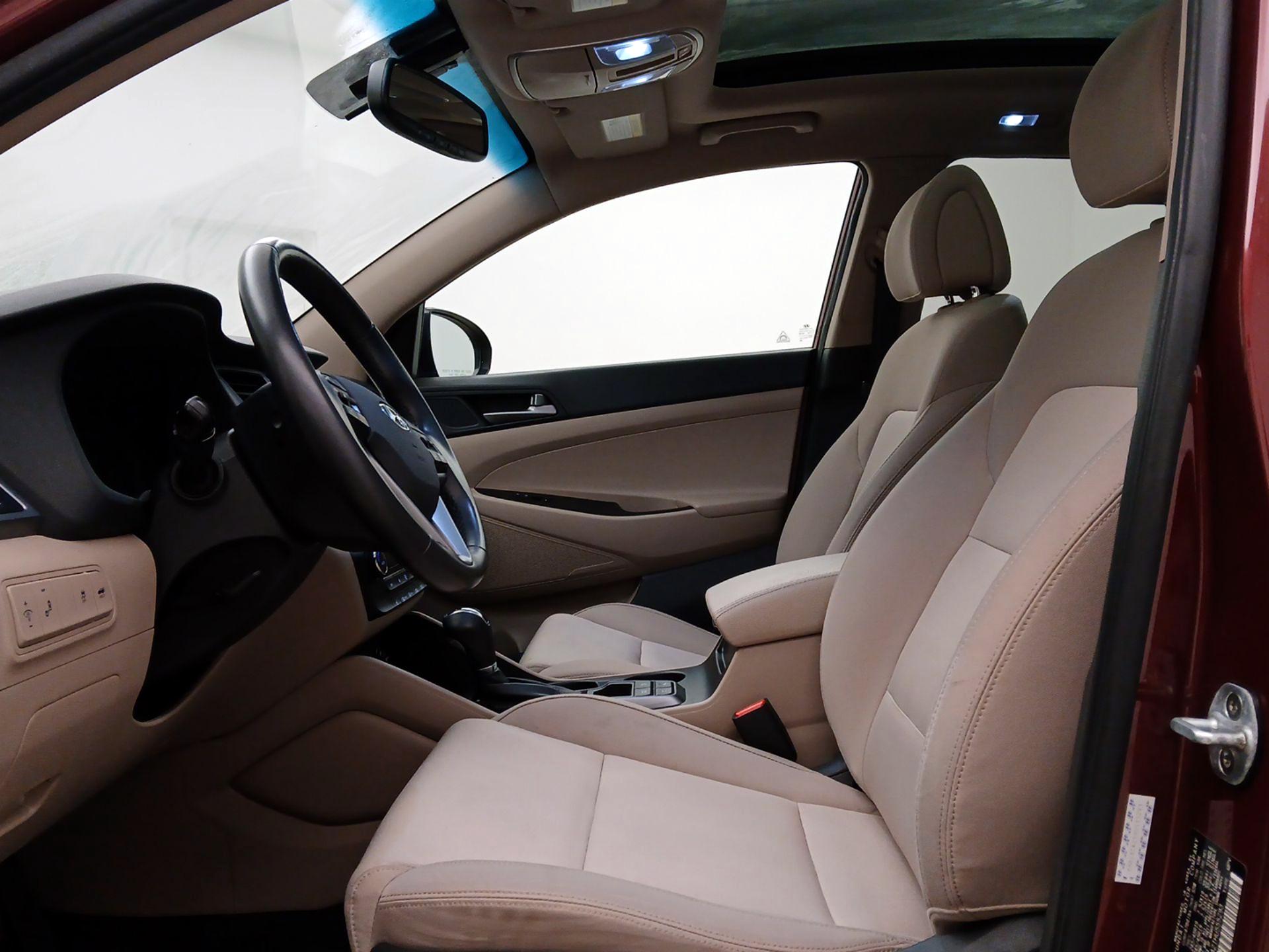 Thumbnail: 2017 Hyundai Tucson - 11