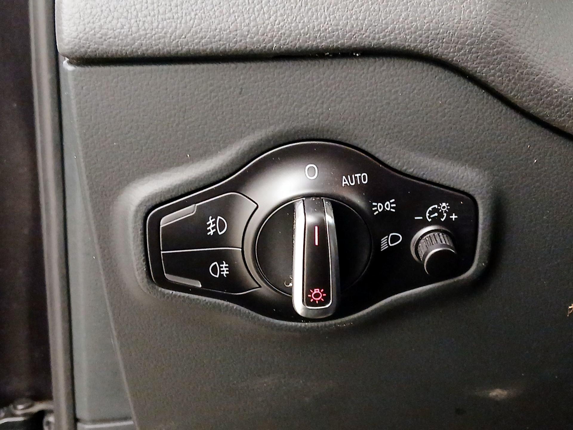 Thumbnail: 2016 Audi Q5 - 13