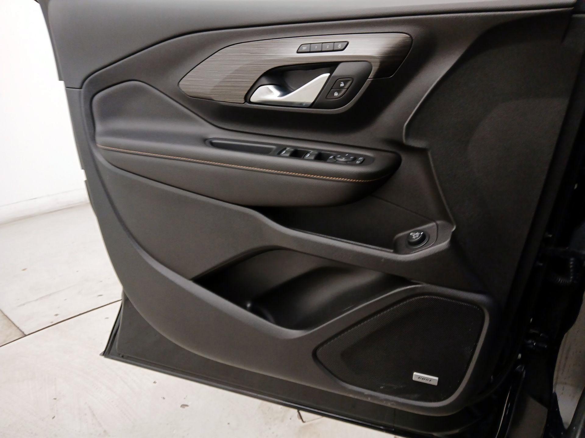 Thumbnail: 2020 GMC Terrain - 12