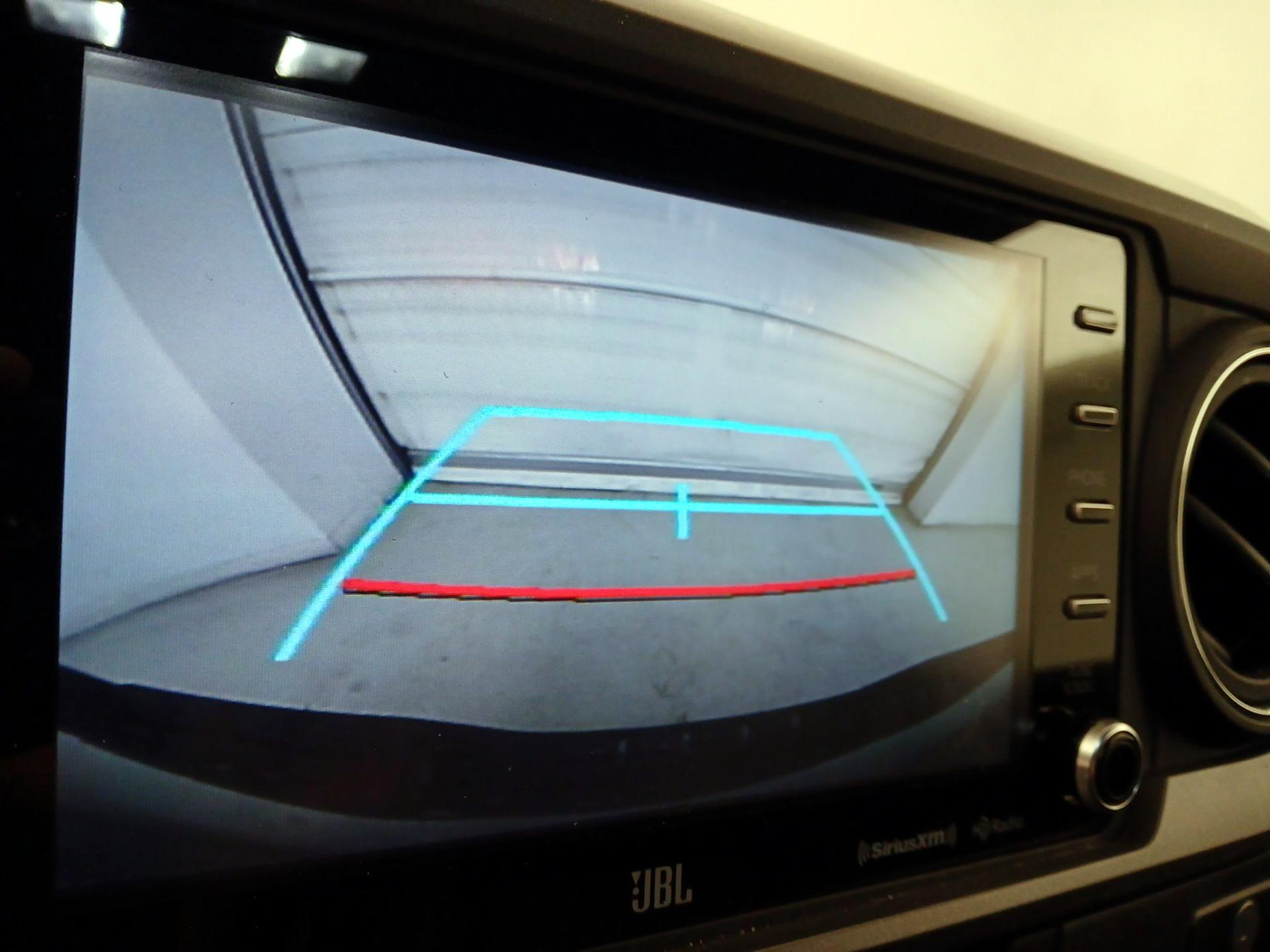 Thumbnail: 2022 Toyota Tacoma - 14