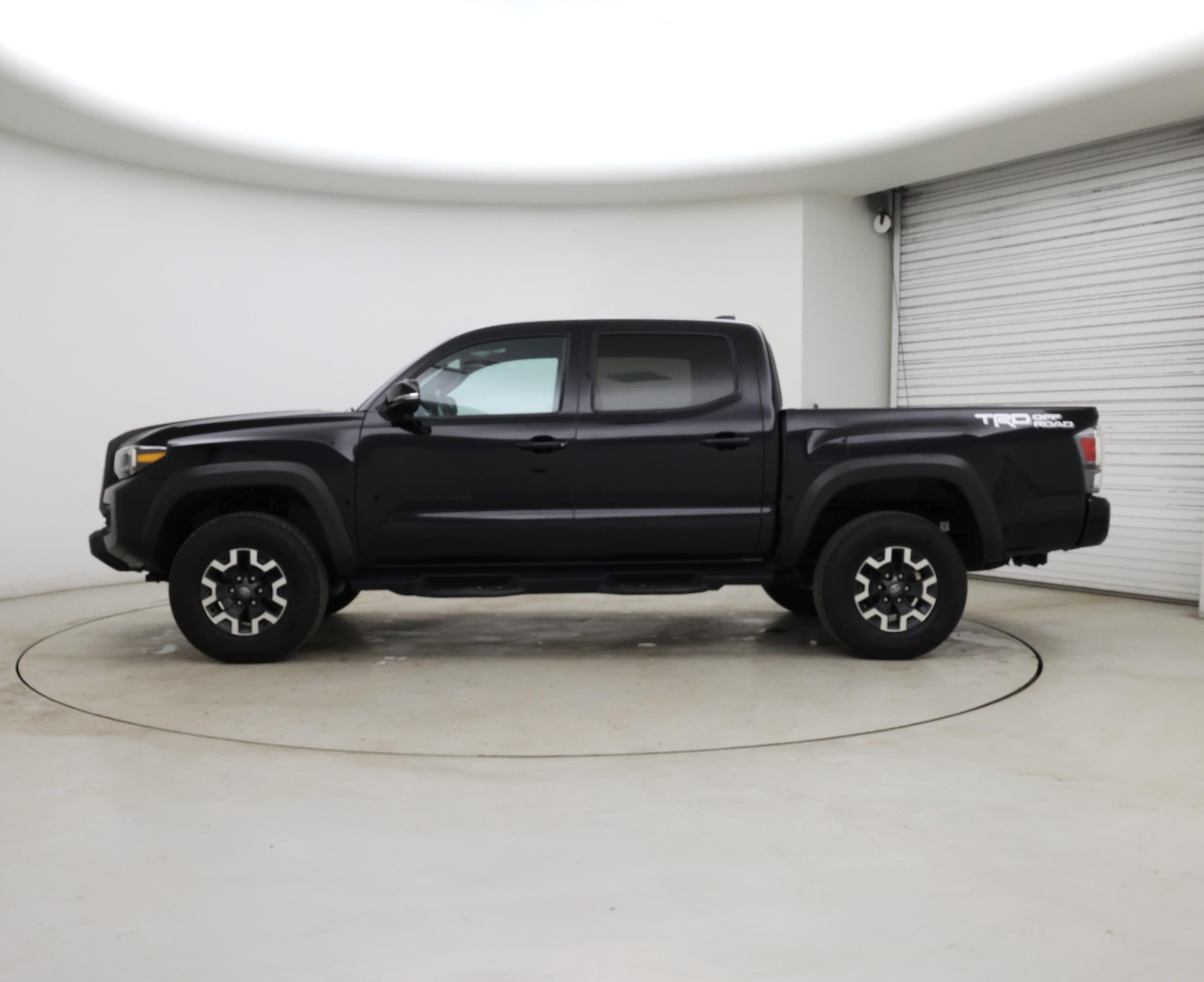 Thumbnail: 2022 Toyota Tacoma - 3