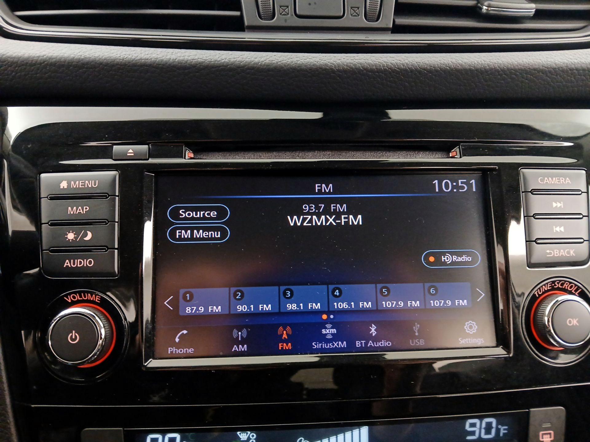 Thumbnail: 2018 Nissan Rogue - 15