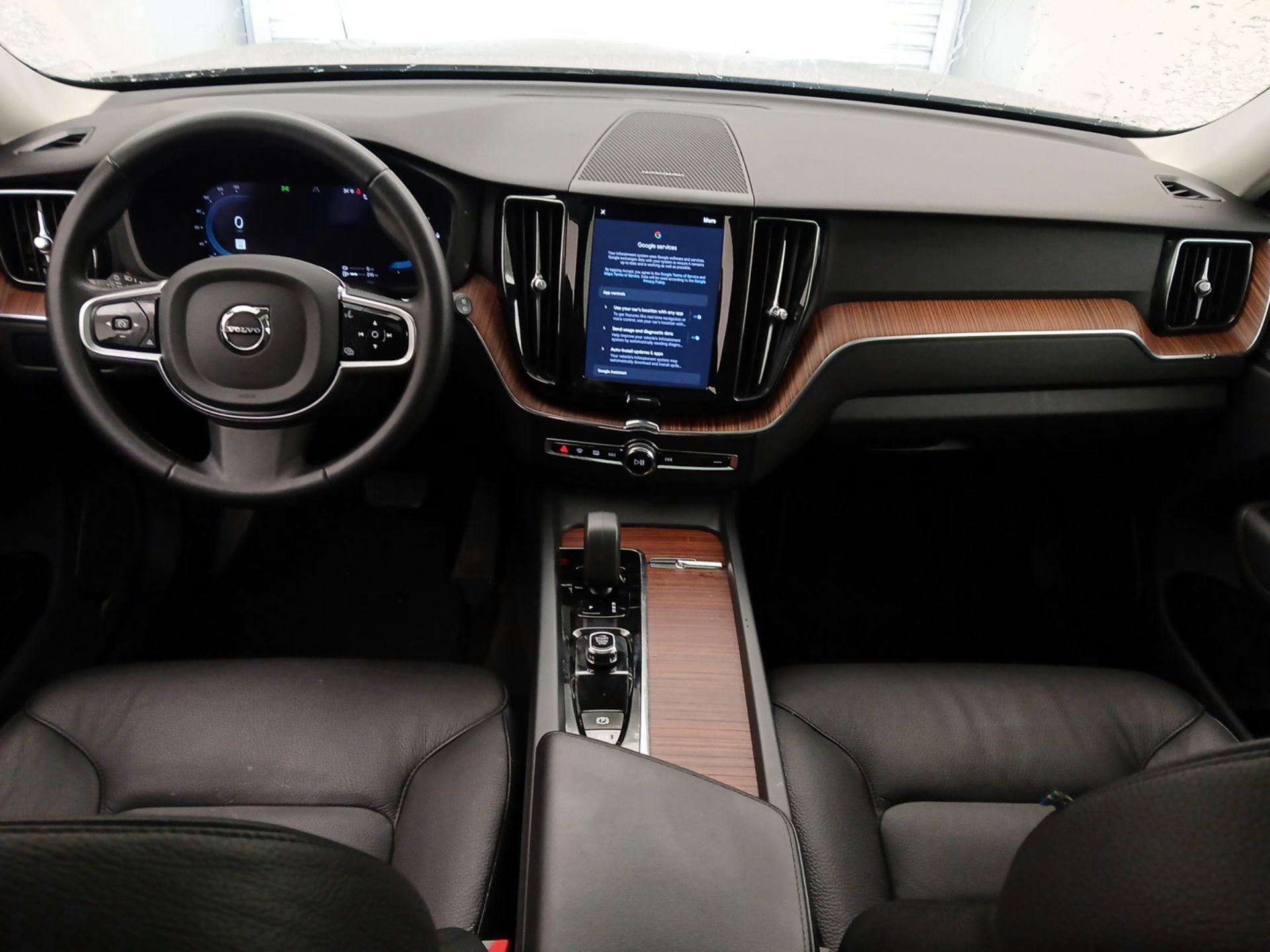 Thumbnail: 2024 Volvo XC60 - 9