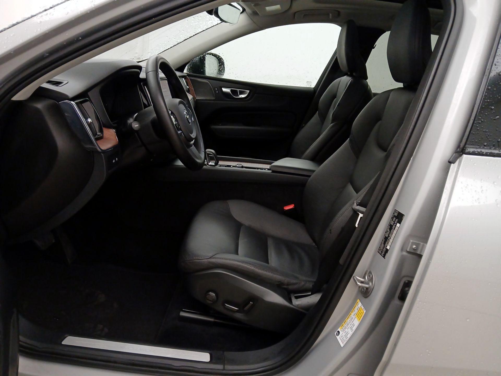 Thumbnail: 2024 Volvo XC60 - 11