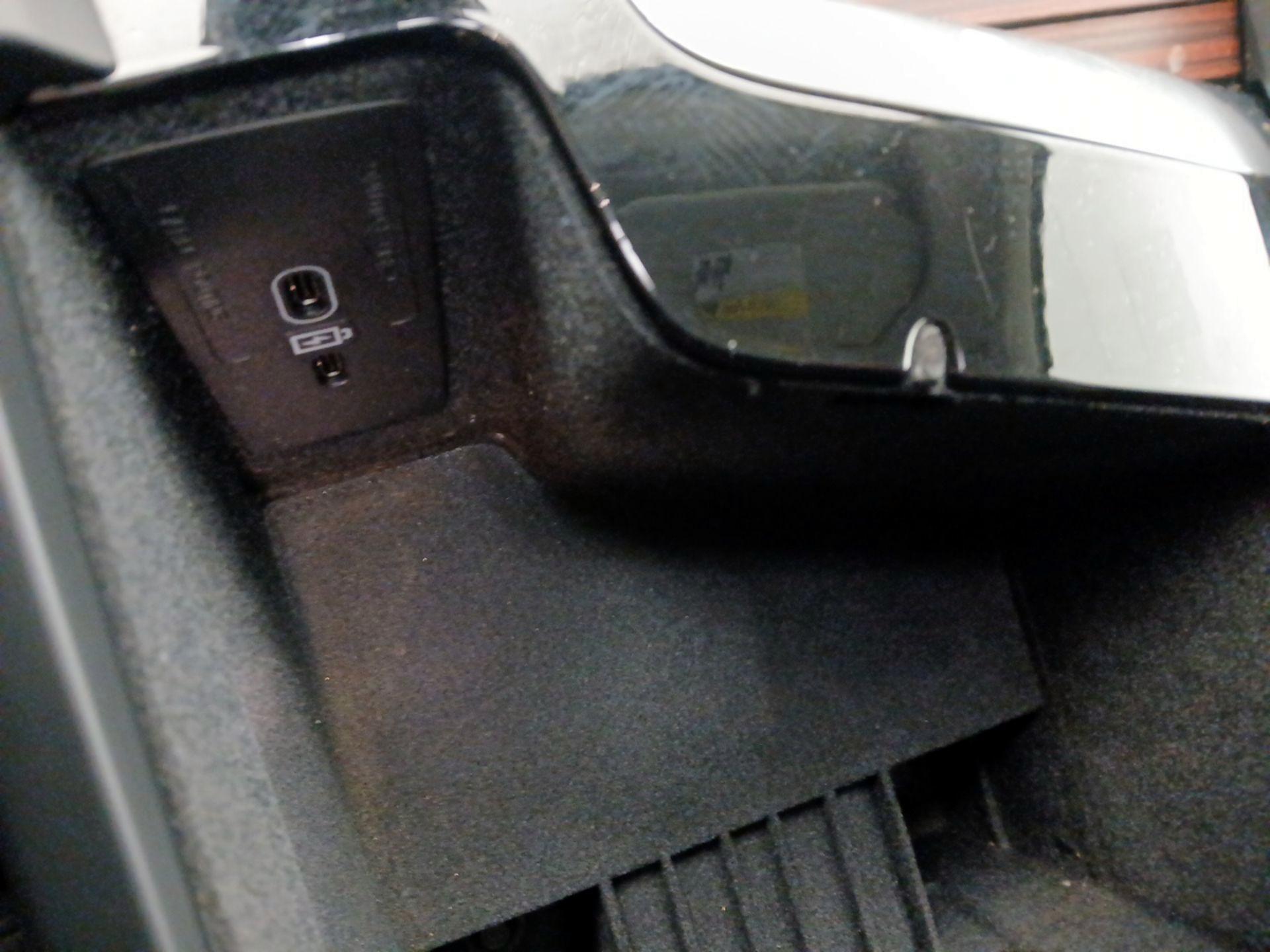 Thumbnail: 2024 Volvo XC60 - 18