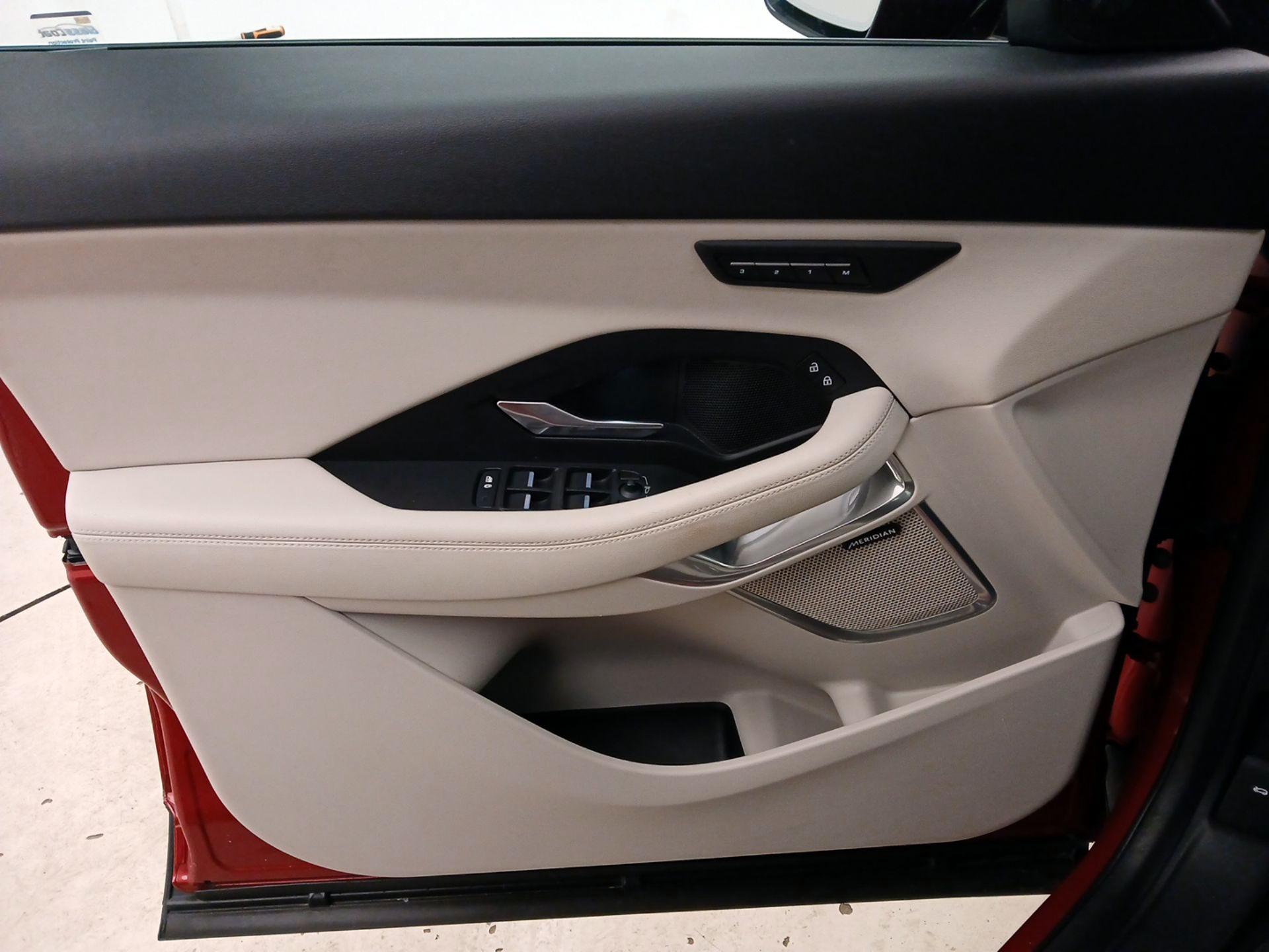 Thumbnail: 2021 Jaguar E-Pace - 12