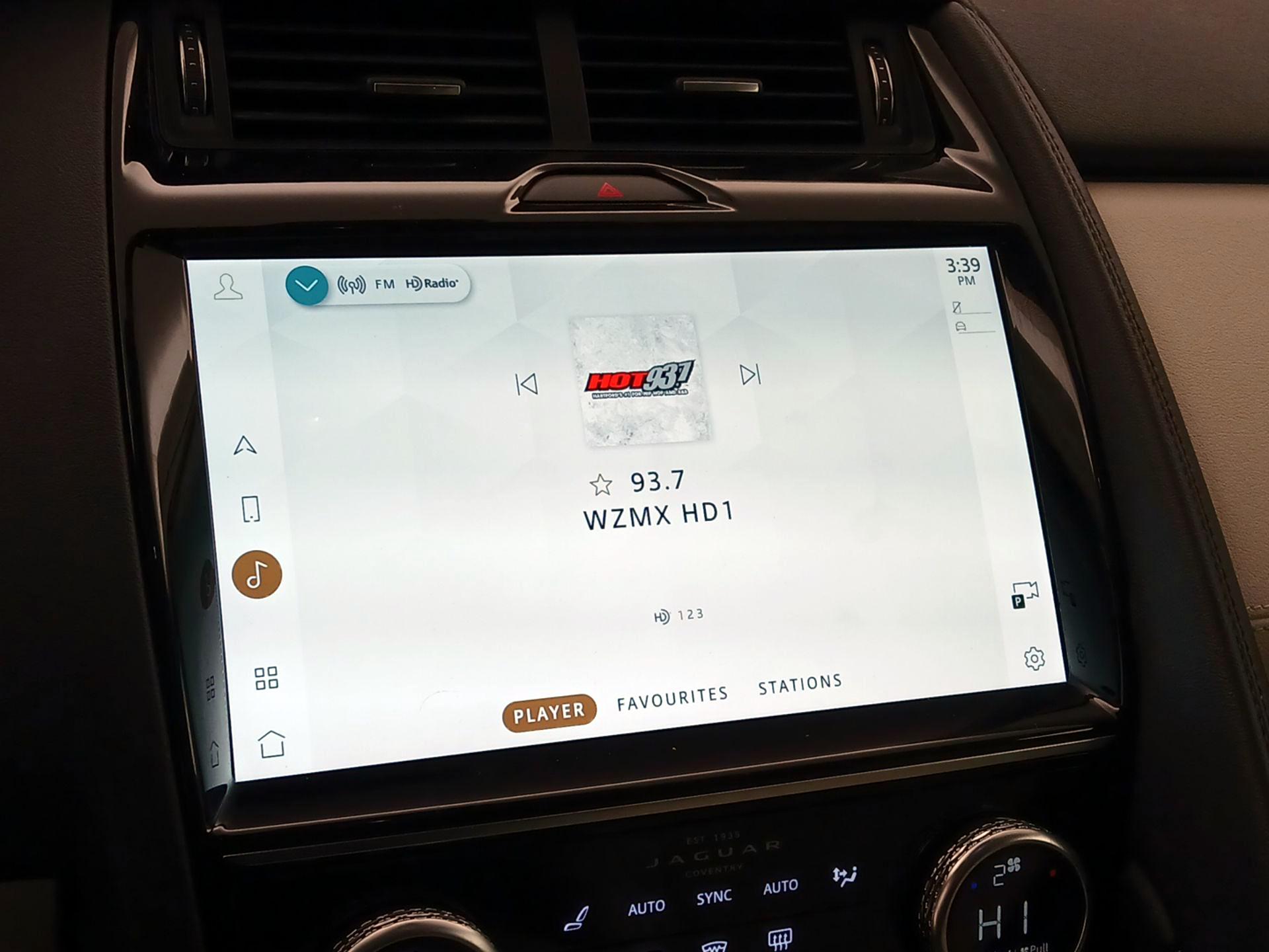 Thumbnail: 2021 Jaguar E-Pace - 16