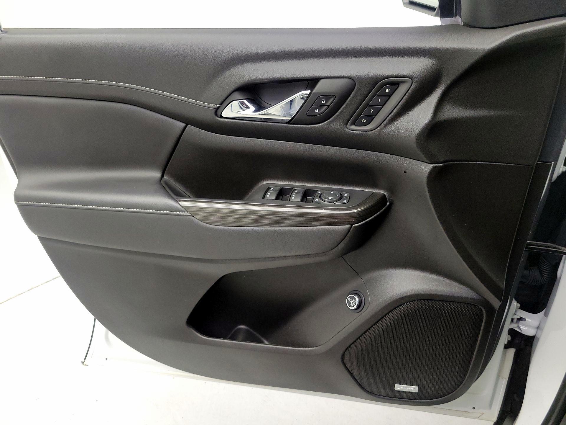 Thumbnail: 2023 GMC Acadia - 12