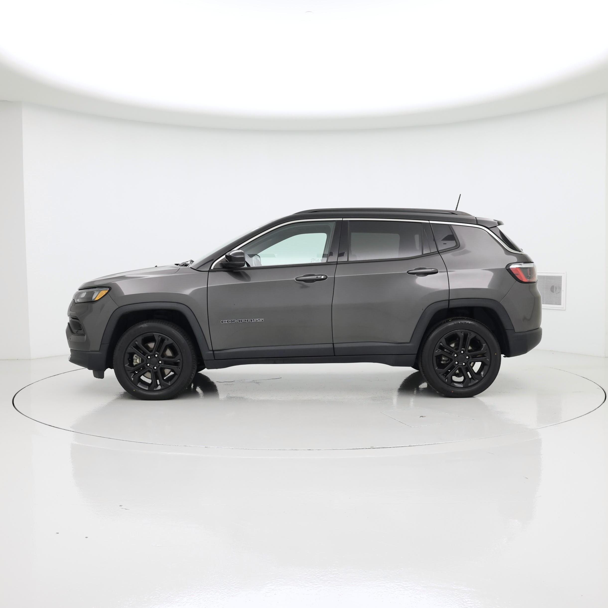 Thumbnail: 2023 Jeep Compass - 3
