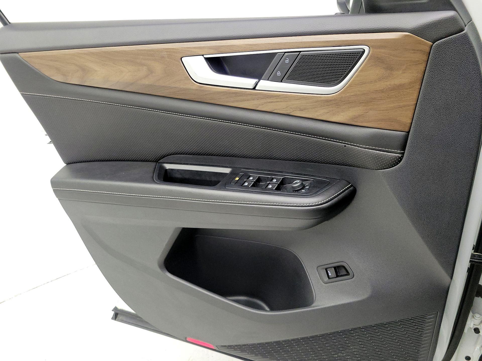 Thumbnail: 2024 Volkswagen Atlas - 12