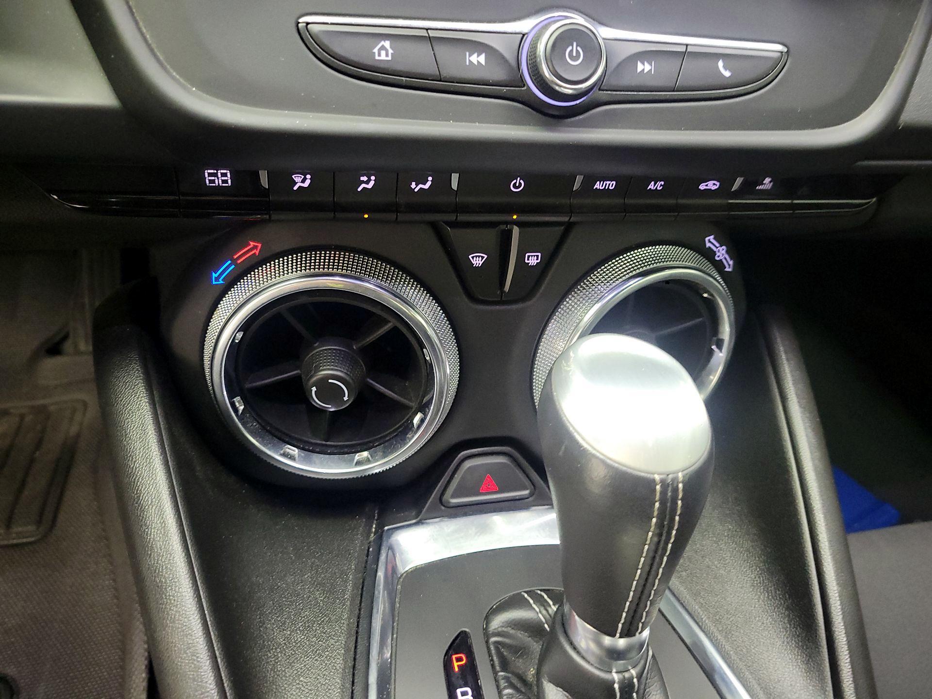 Thumbnail: 2021 Chevrolet Camaro - 13