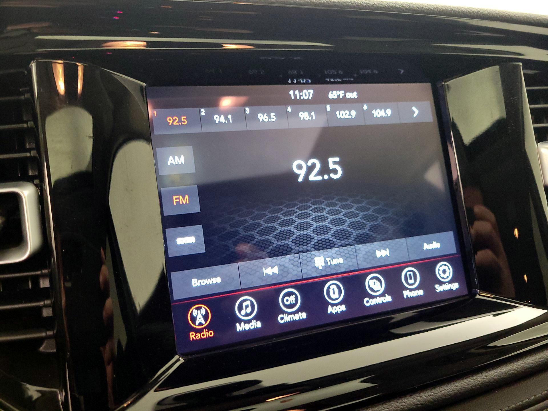 Thumbnail: 2022 Dodge Durango - 15