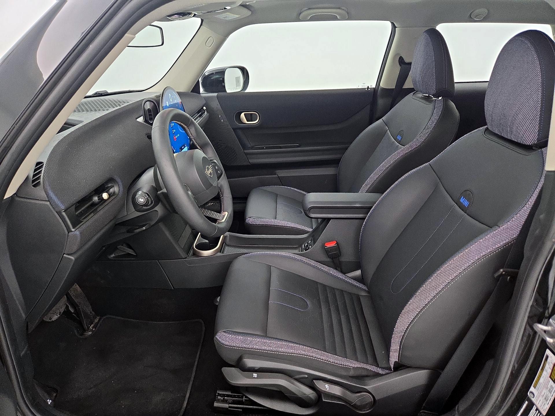 Thumbnail: 2025 MINI Cooper Hardtop - 11