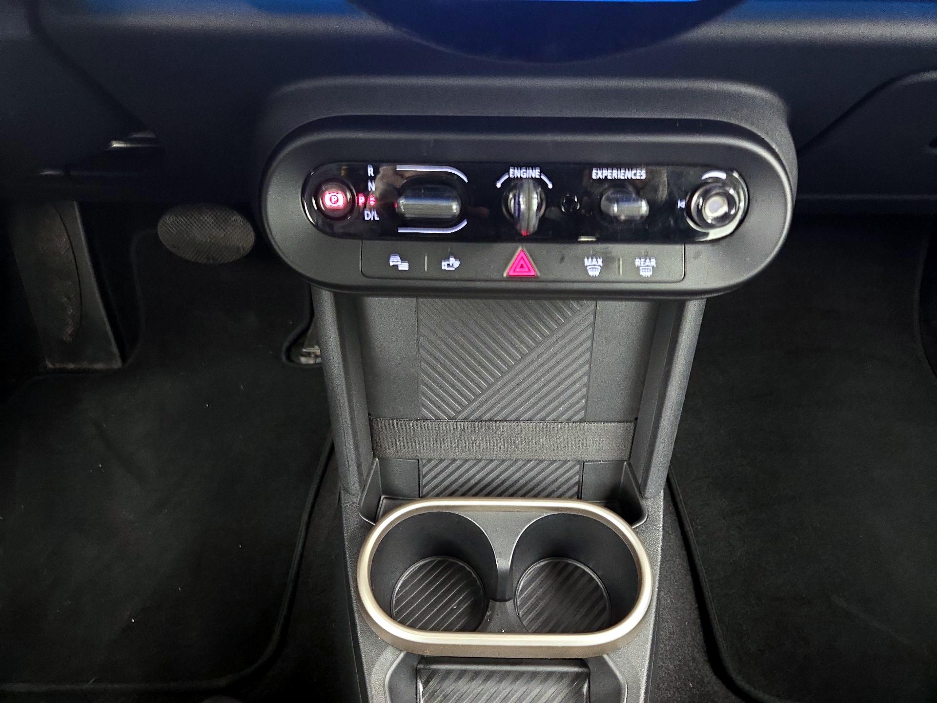 Thumbnail: 2025 MINI Cooper Hardtop - 16