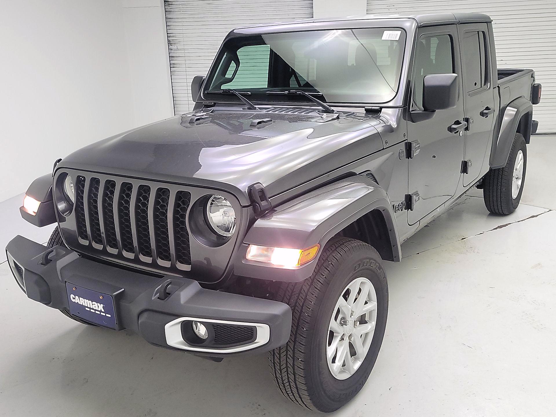 Thumbnail: 2023 Jeep Gladiator - 3