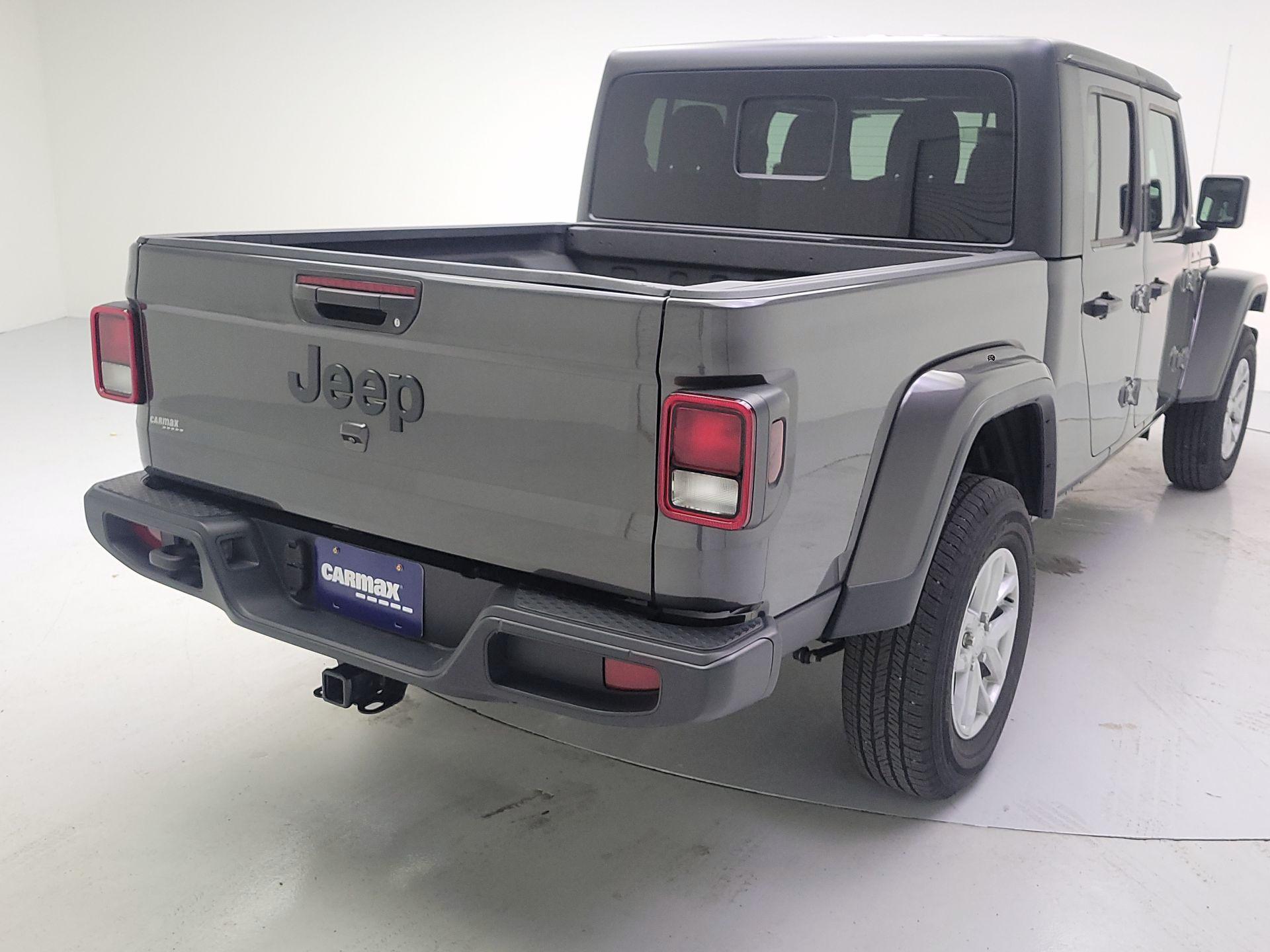 Thumbnail: 2023 Jeep Gladiator - 5