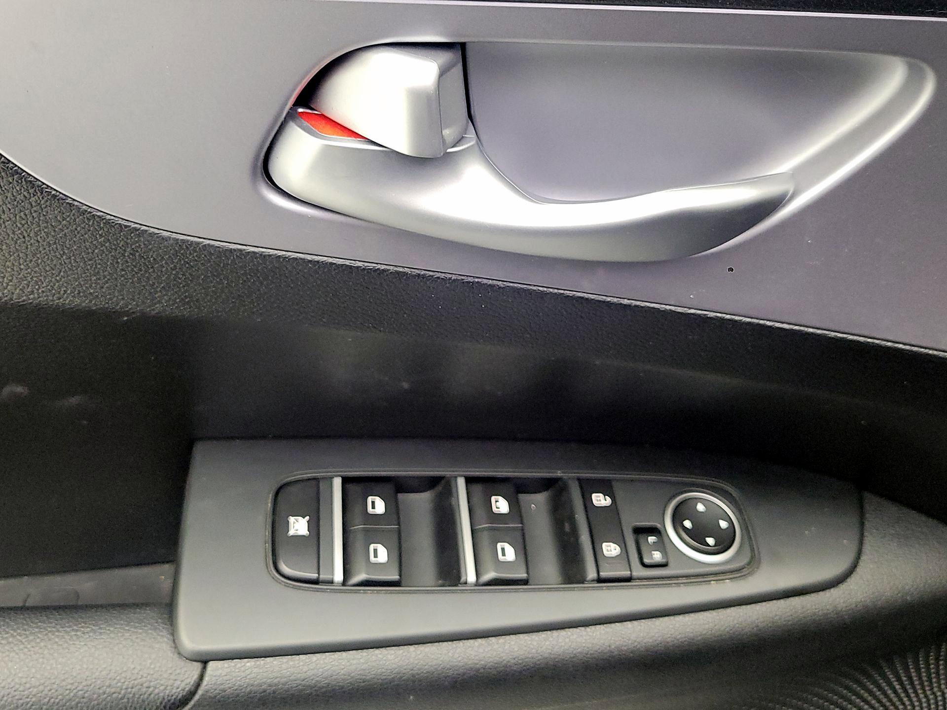 Thumbnail: 2024 Kia Forte - 10