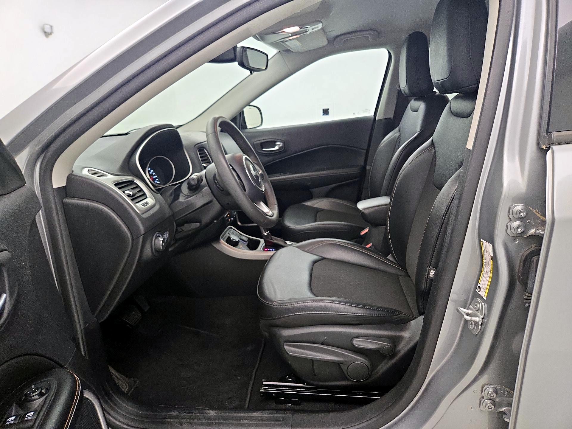 Thumbnail: 2021 Jeep Compass - 11