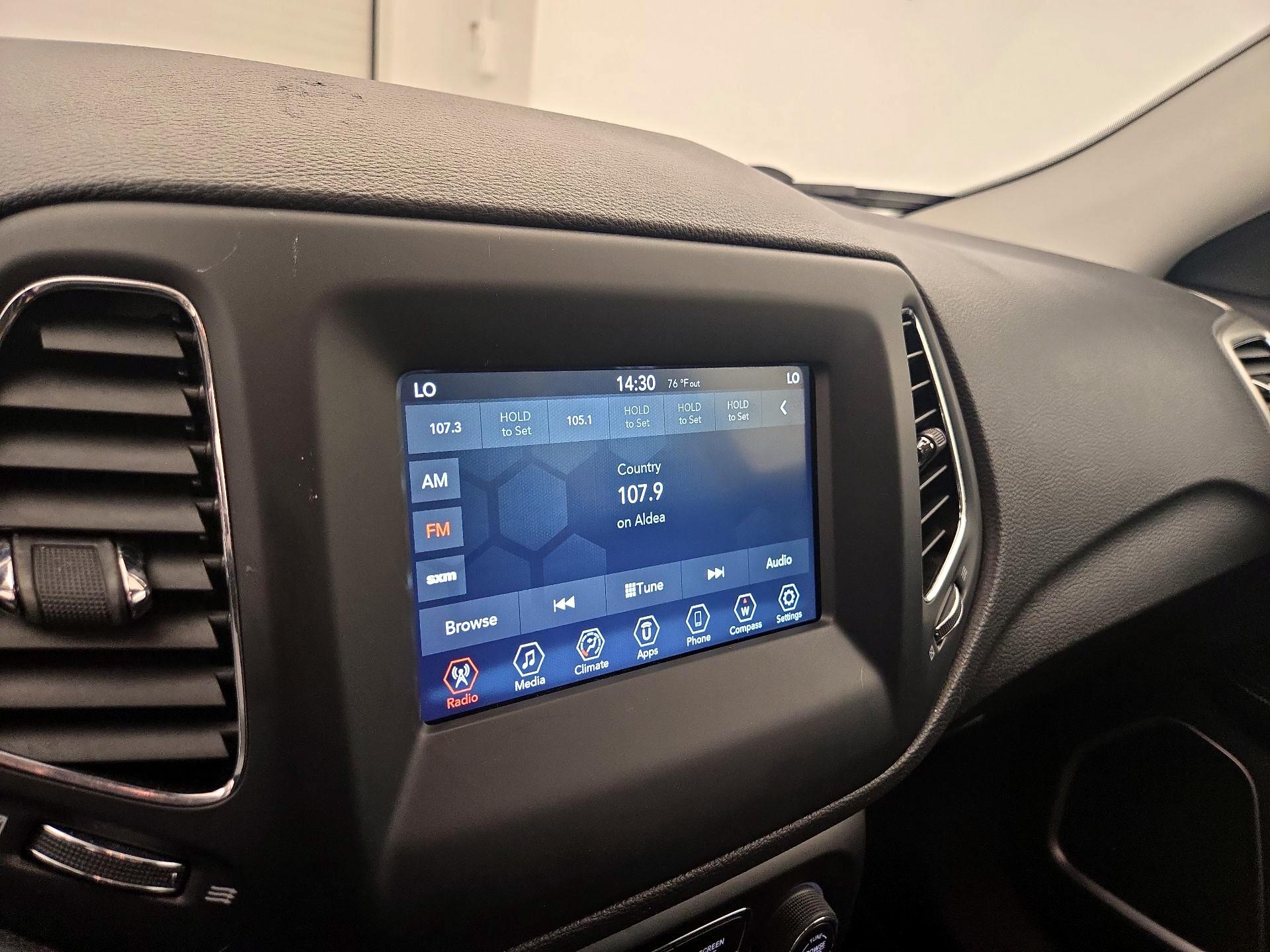 Thumbnail: 2021 Jeep Compass - 14