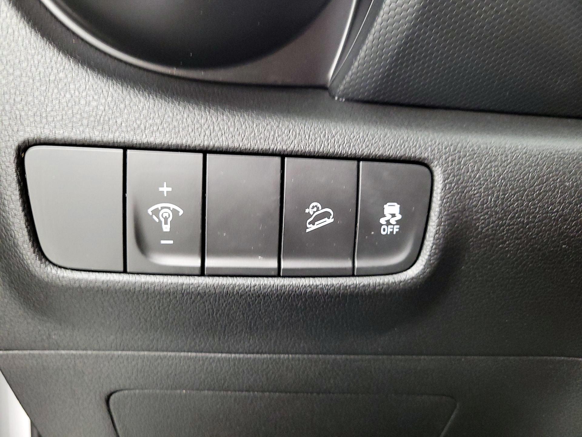 Thumbnail: 2023 Hyundai Kona - 13