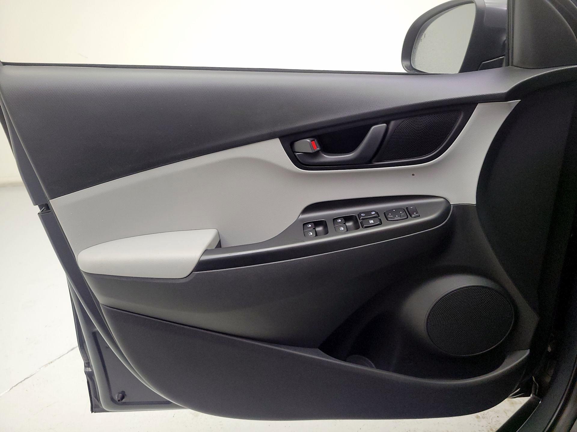 Thumbnail: 2023 Hyundai Kona - 10