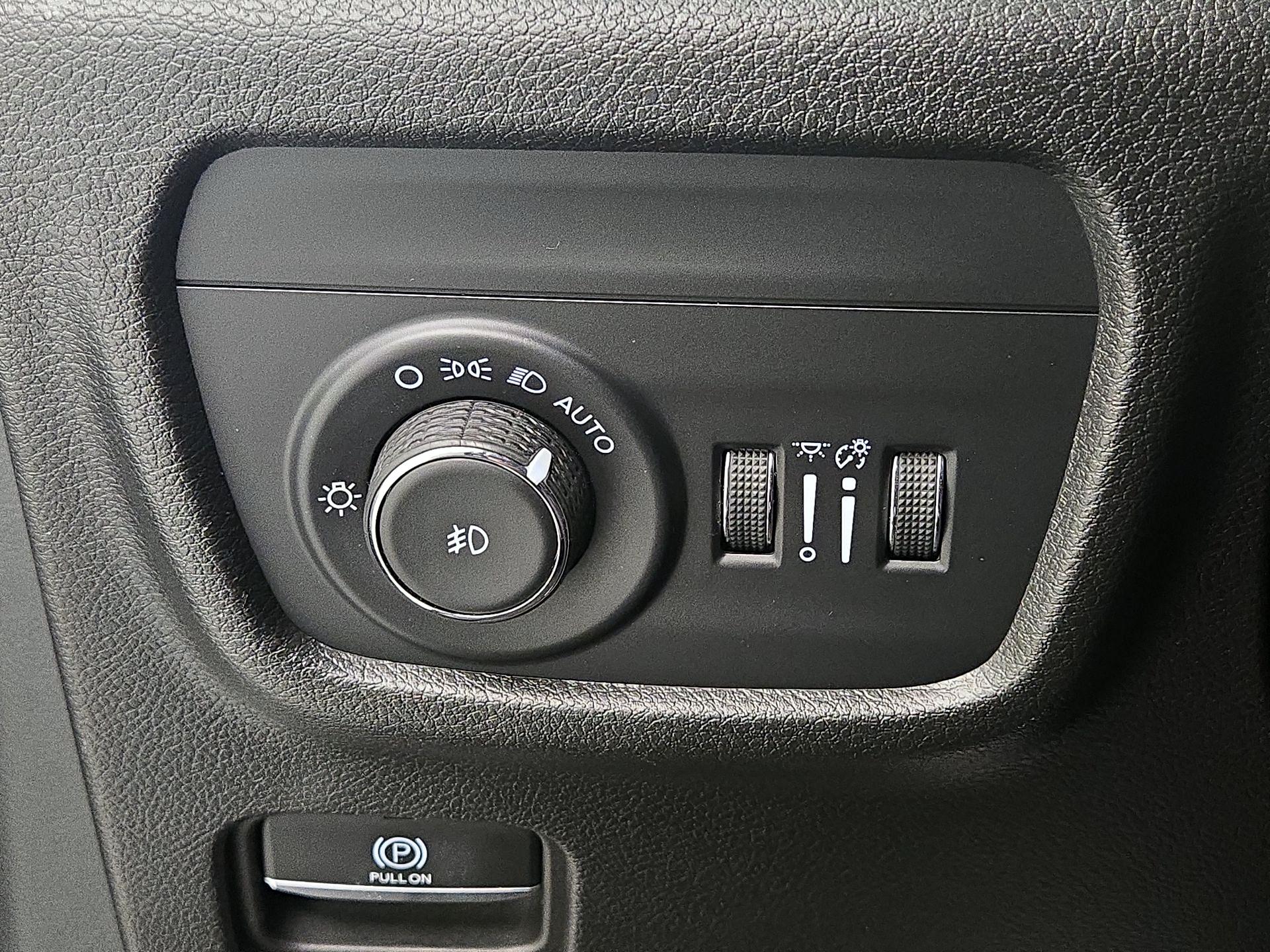 Thumbnail: 2024 Jeep Grand Cherokee - 13