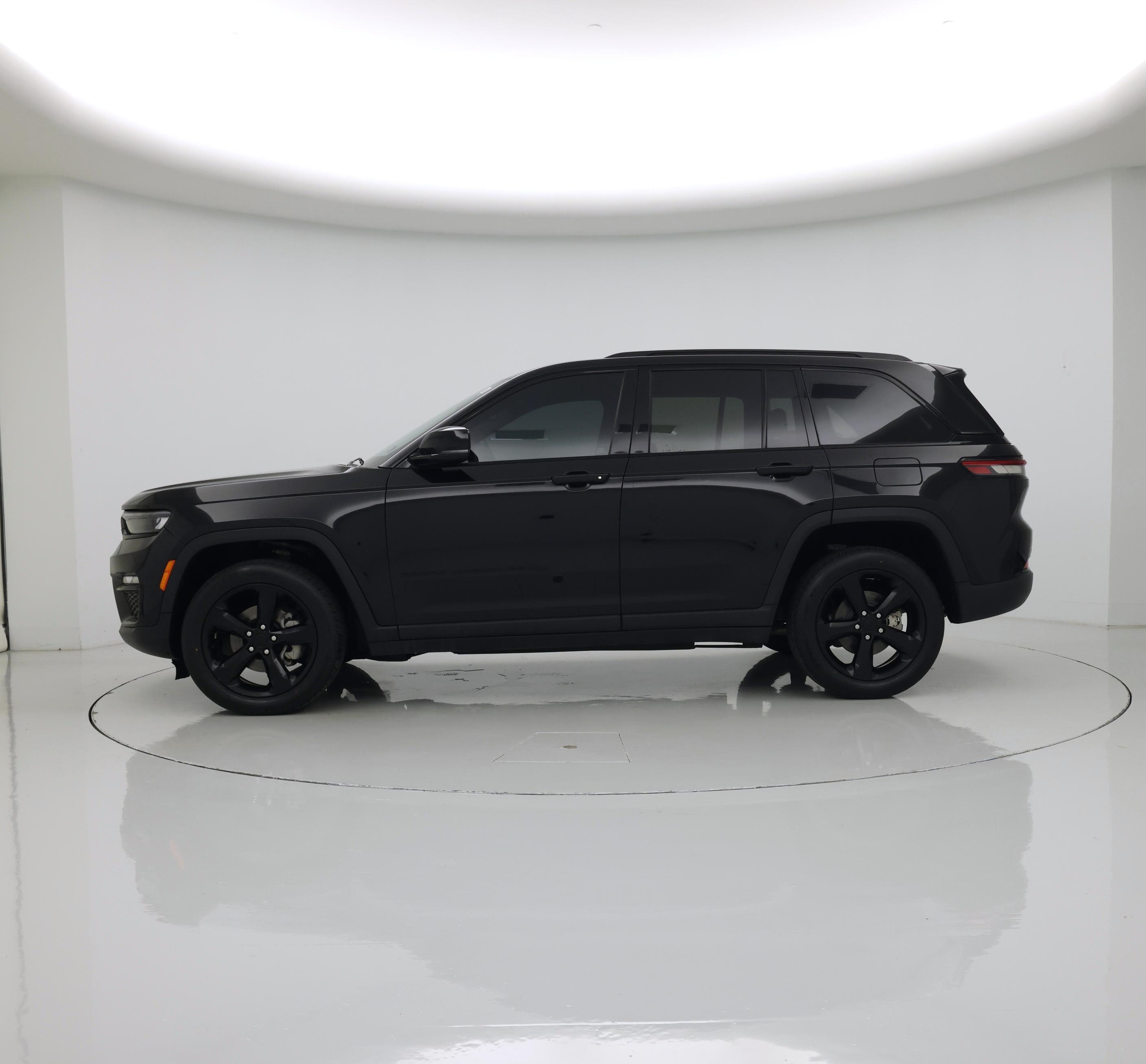 Thumbnail: 2024 Jeep Grand Cherokee - 3