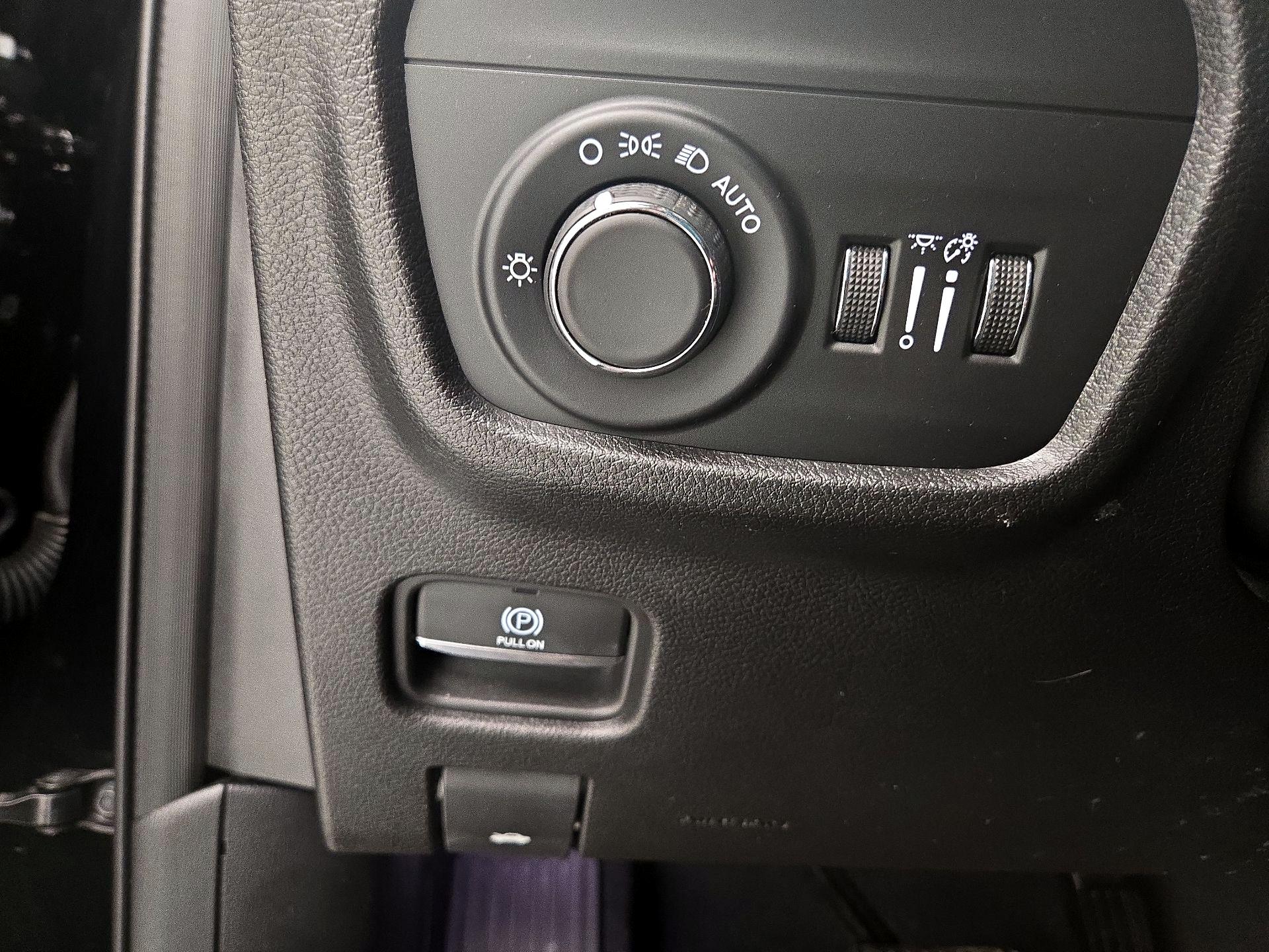 Thumbnail: 2023 Jeep Grand Cherokee - 13