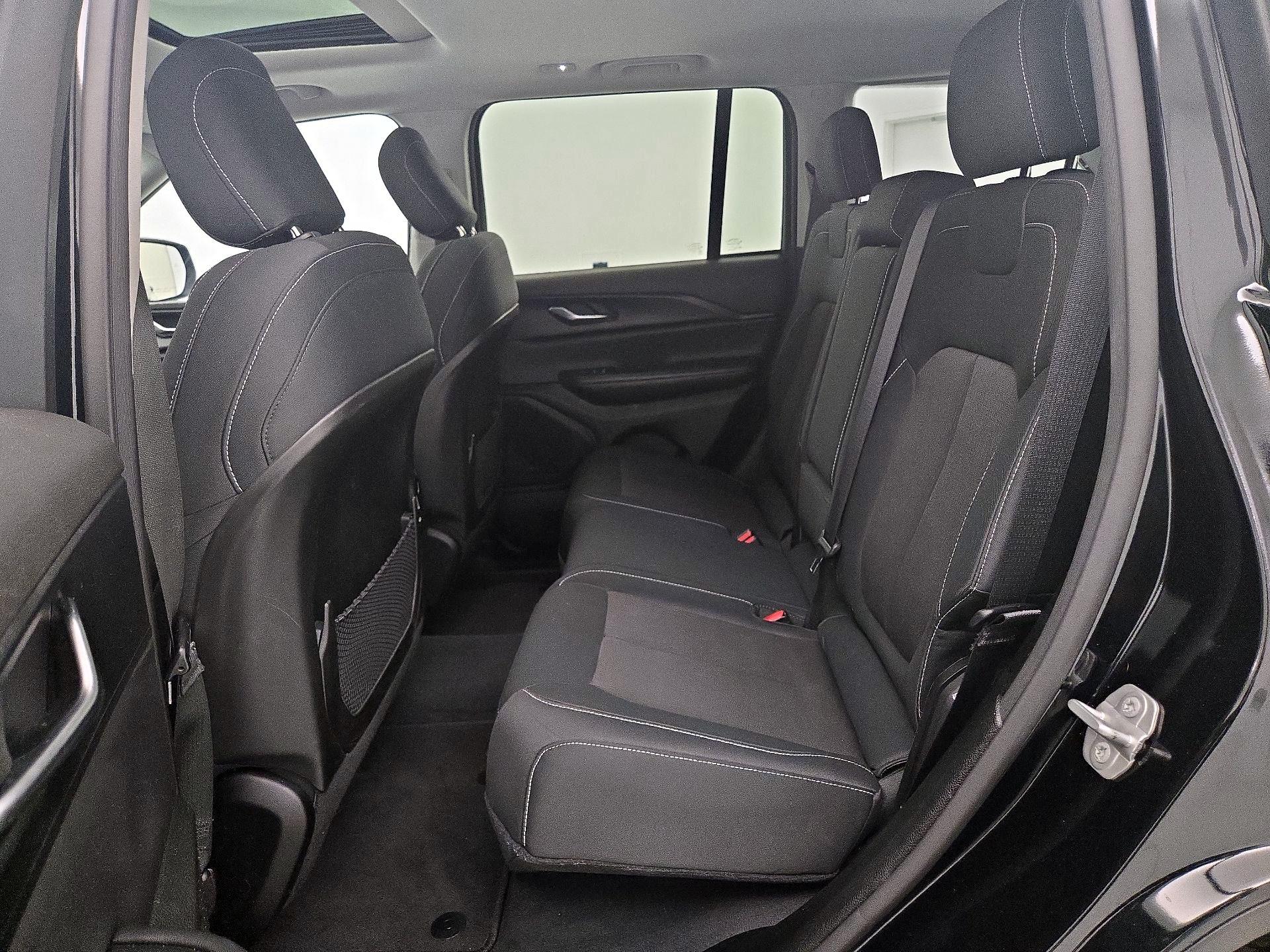 Thumbnail: 2023 Jeep Grand Cherokee - 20