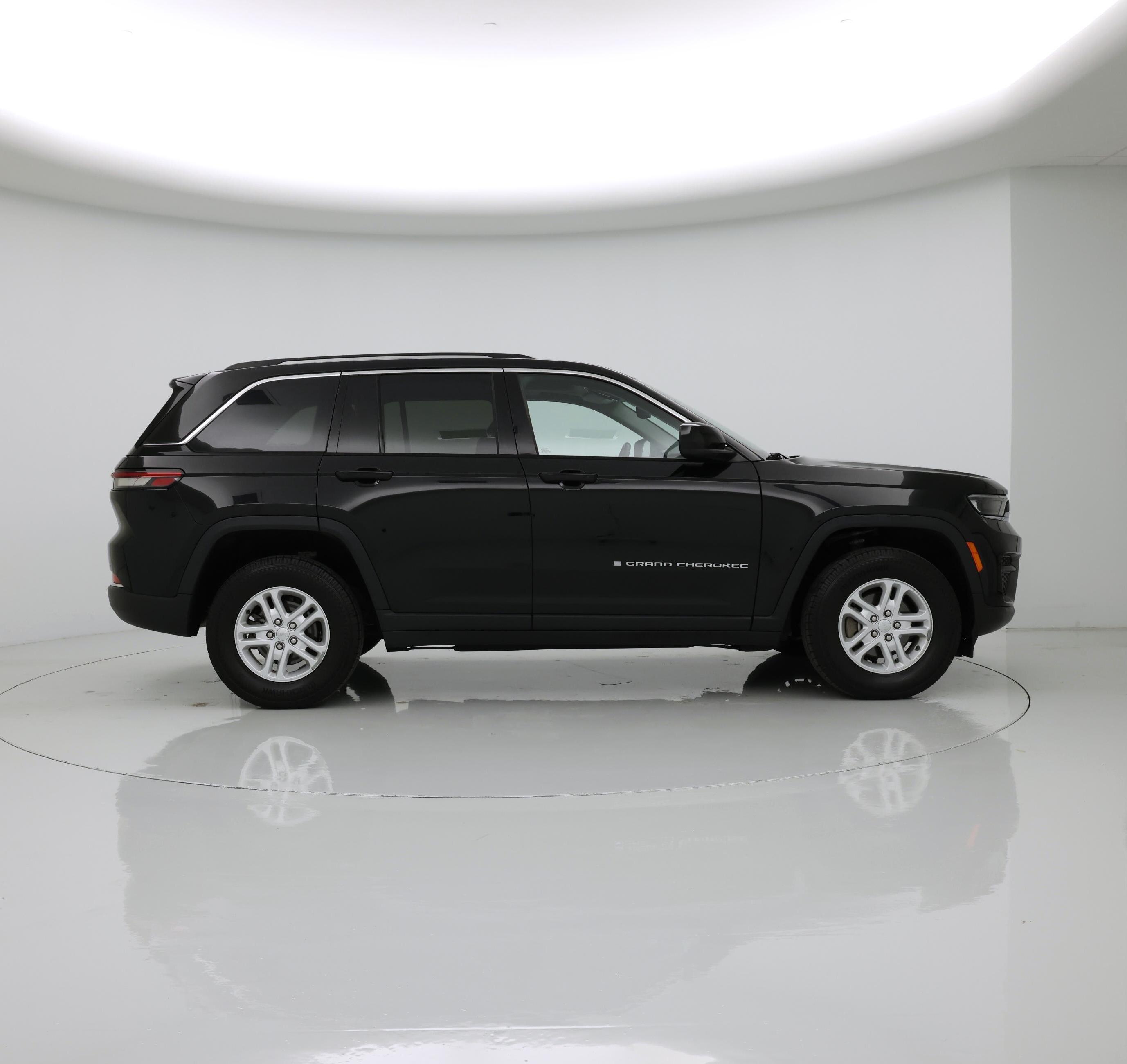 Thumbnail: 2023 Jeep Grand Cherokee - 7