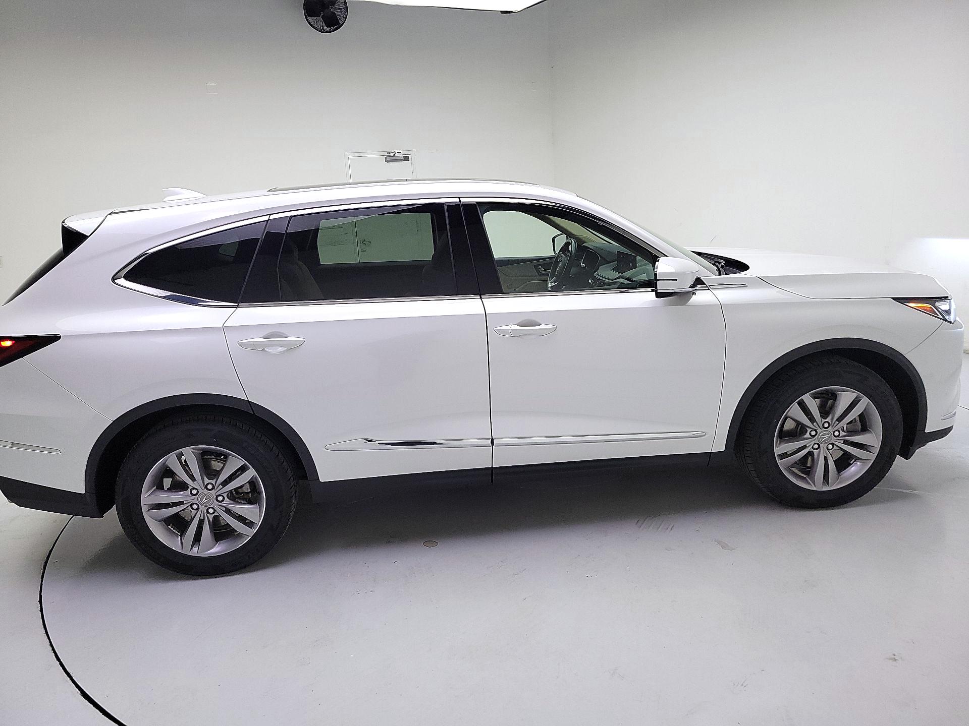 Thumbnail: 2023 Acura MDX - 4