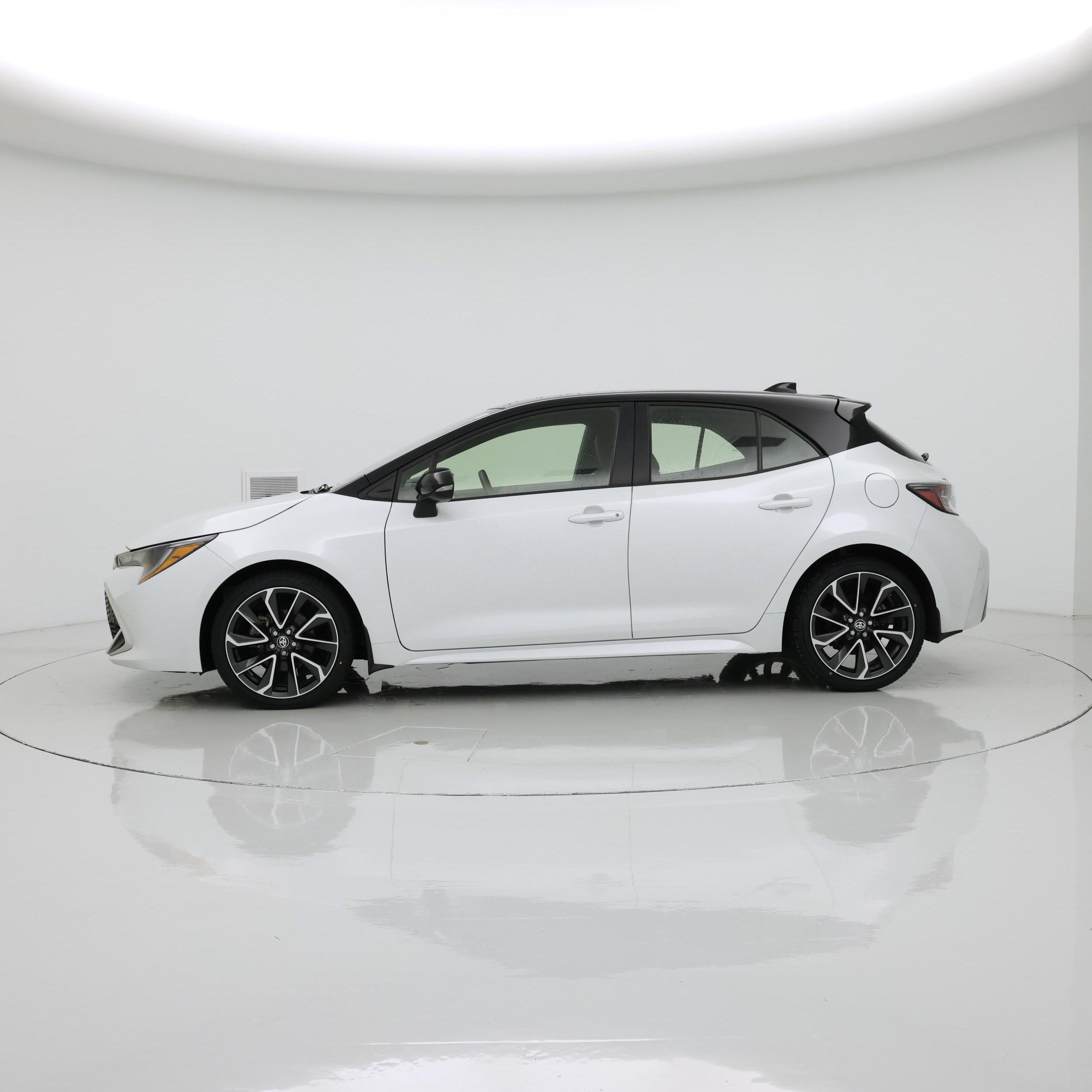 Thumbnail: 2022 Toyota Corolla - 3