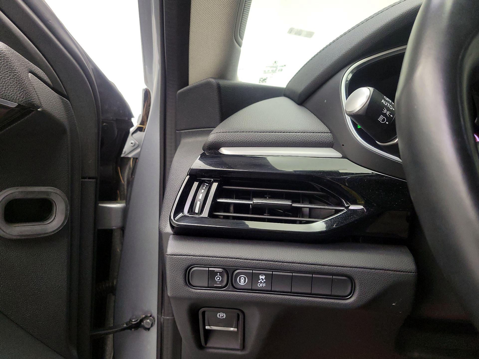 Thumbnail: 2023 Acura MDX - 11