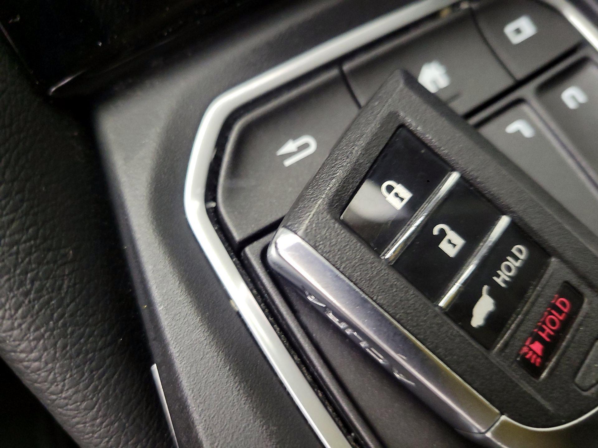 Thumbnail: 2023 Acura MDX - 20