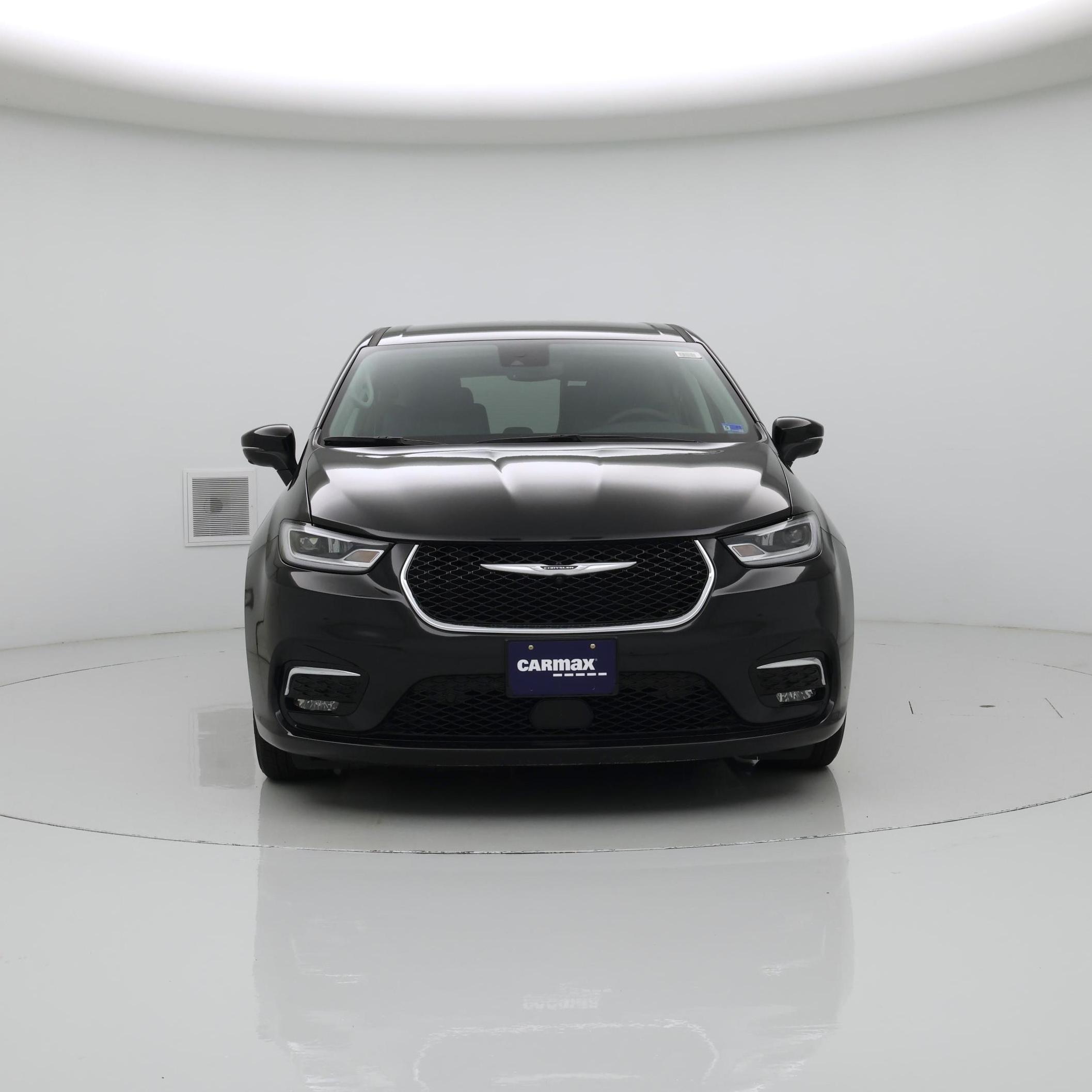 Thumbnail: 2023 Chrysler Pacifica - 5