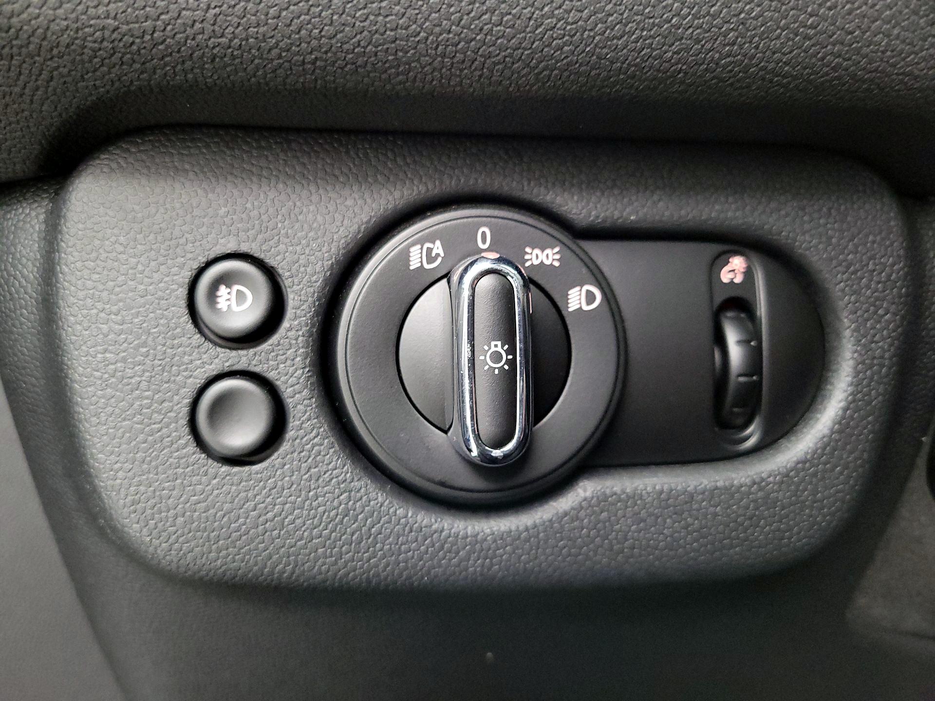 Thumbnail: 2022 MINI Cooper Clubman - 13