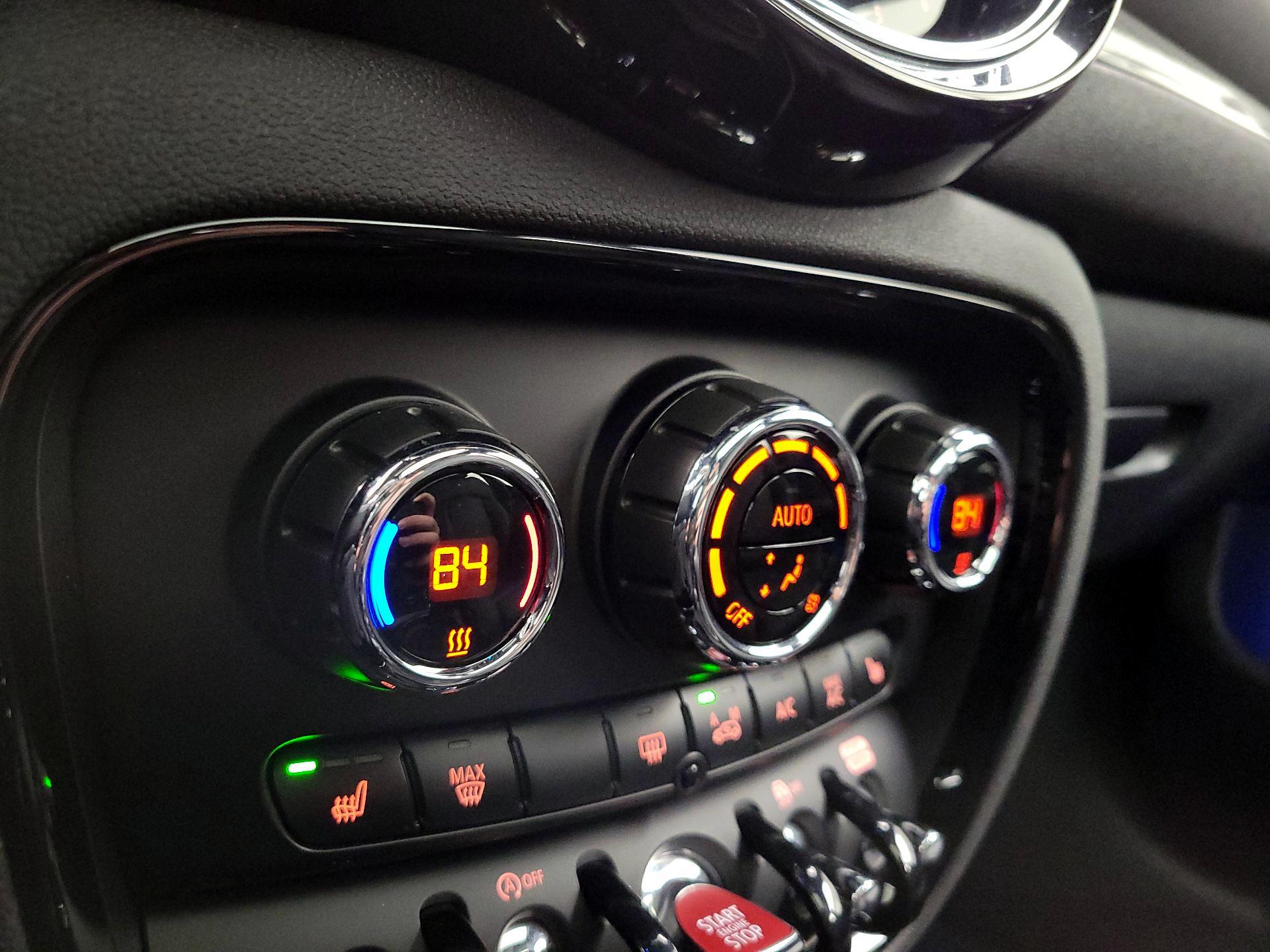 Thumbnail: 2022 MINI Cooper Clubman - 17