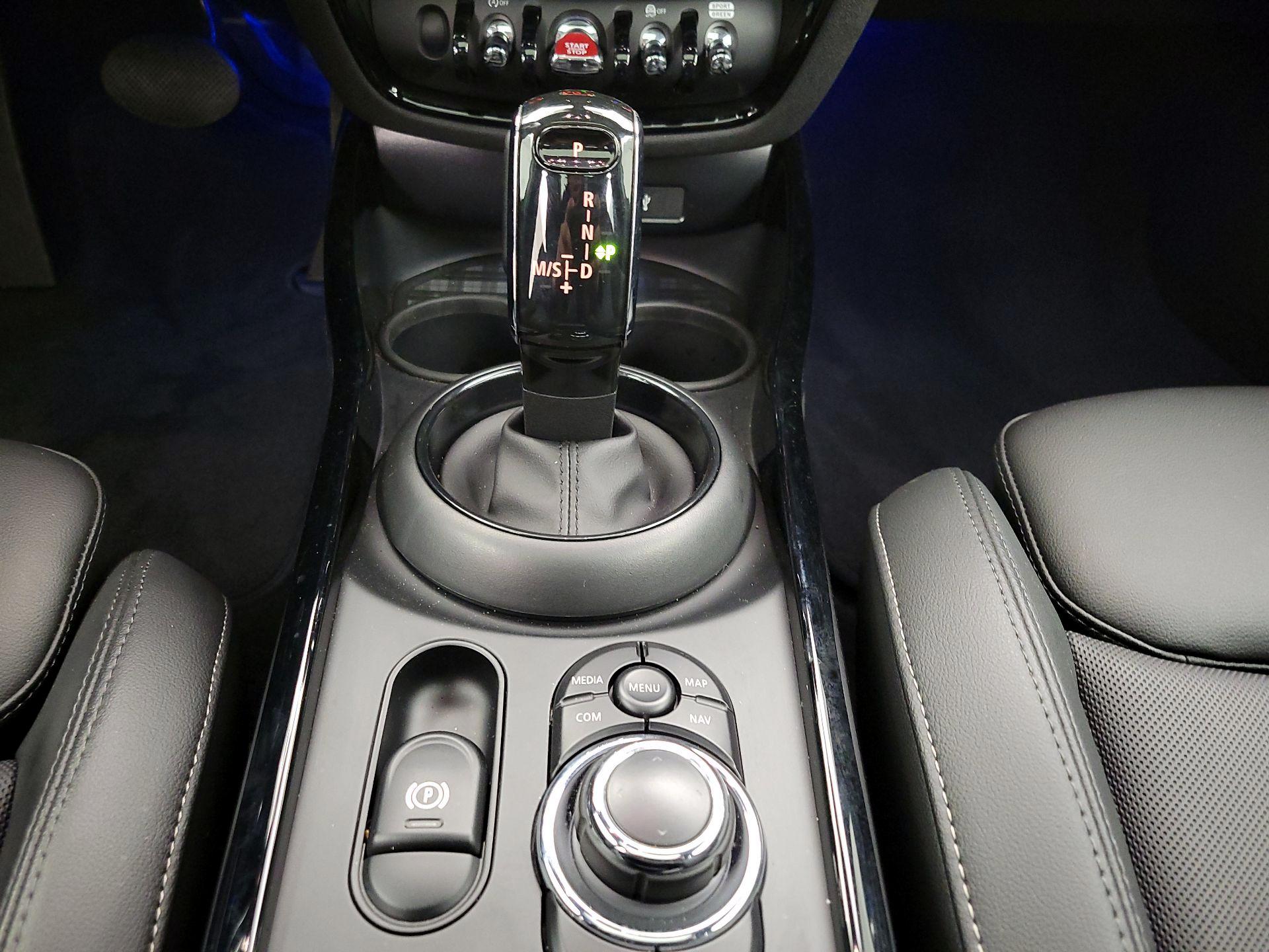 Thumbnail: 2022 MINI Cooper Clubman - 18